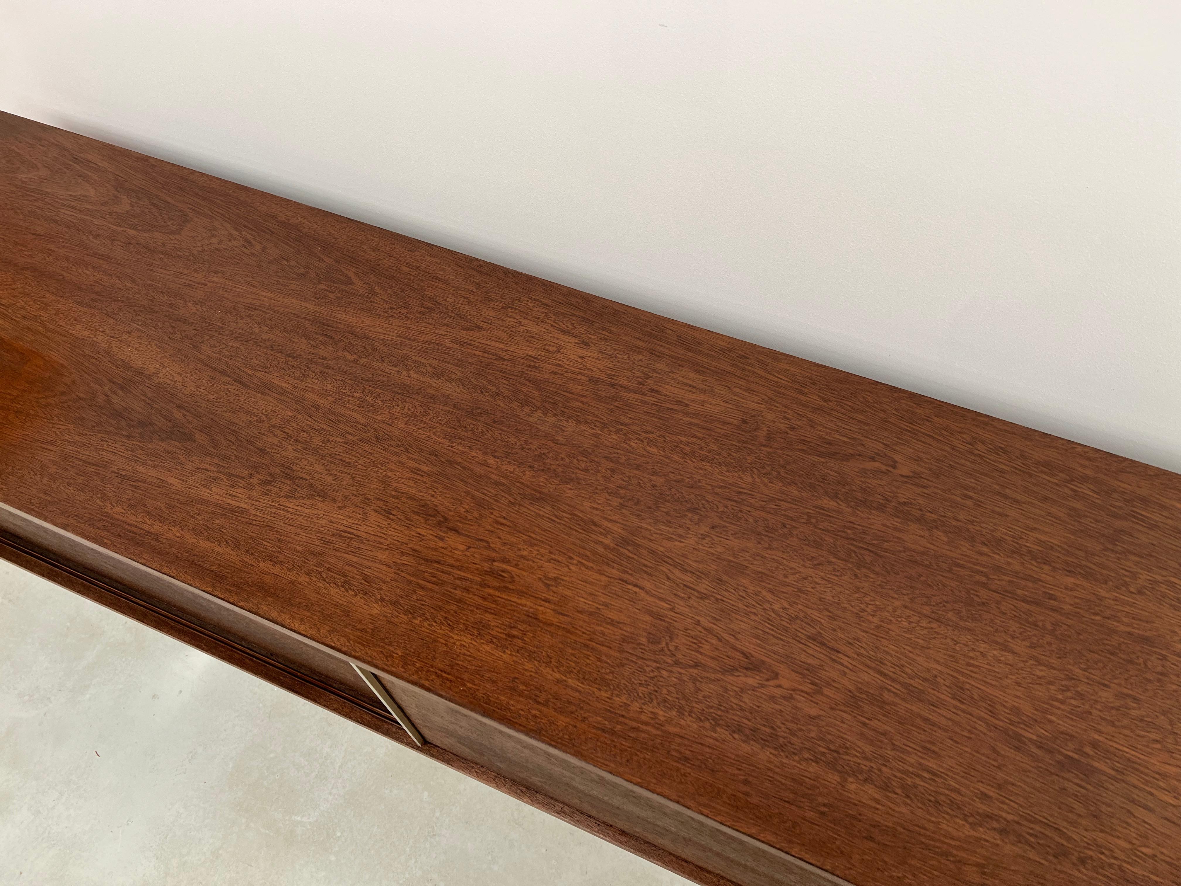 Rosewood Italian sideboard from the 70s in rosewood For Sale