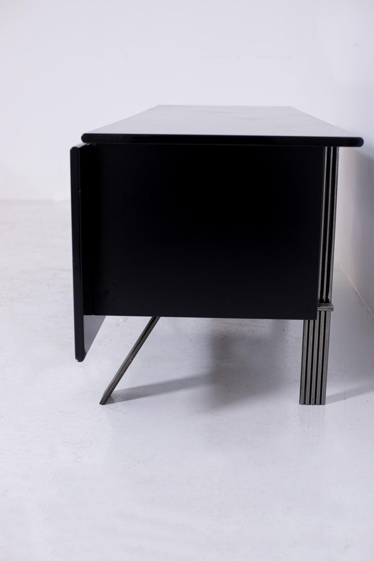 Italian Sideboard in Black Lacquered Wood and Steel, 1970s For Sale 2