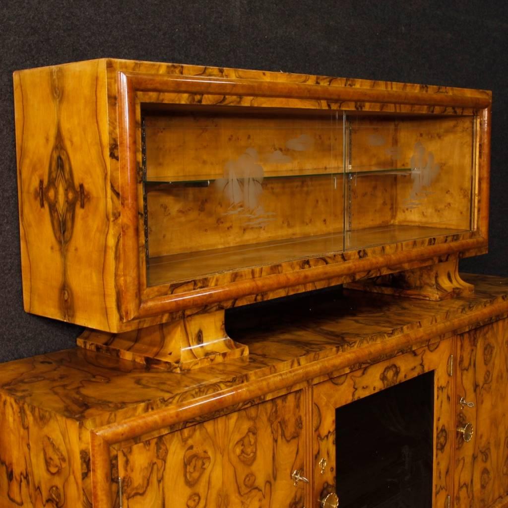 Italian Sideboard in Burl Walnut Wood in Art Deco Style from 20th Century In Good Condition In Vicoforte, Piedmont