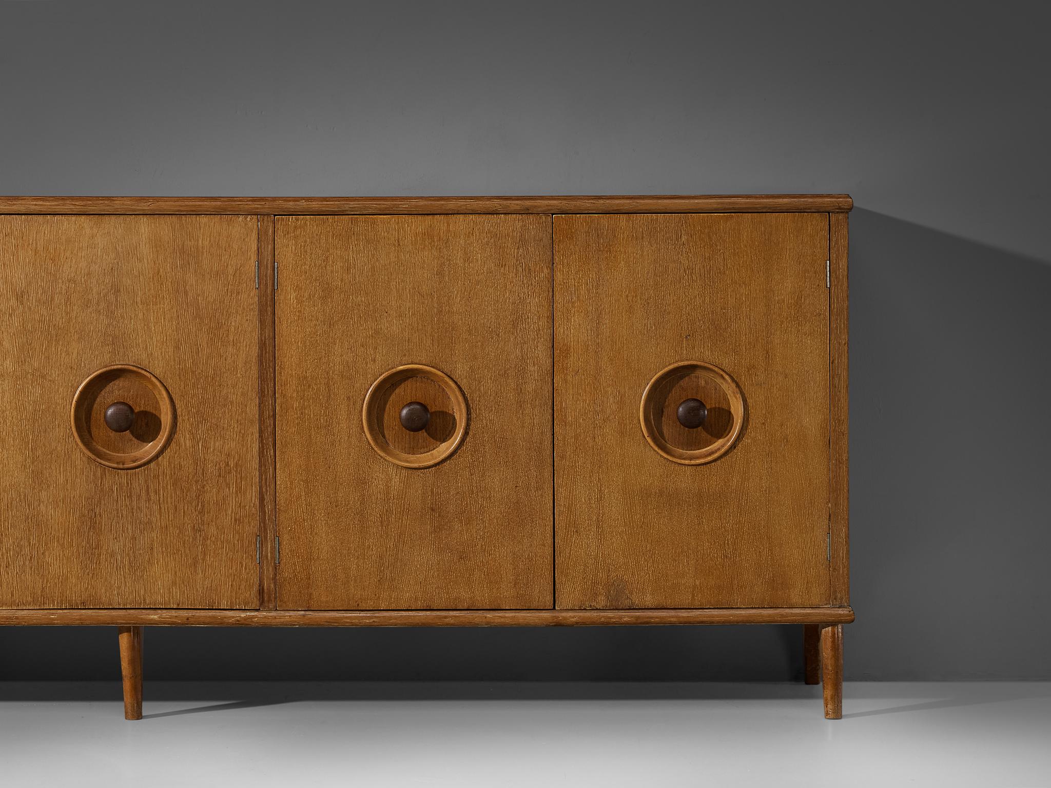 Italian Sideboard in Cerused Chestnut  In Good Condition For Sale In Waalwijk, NL