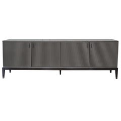 Enfilade italien laqué gris brillant à quatre portes