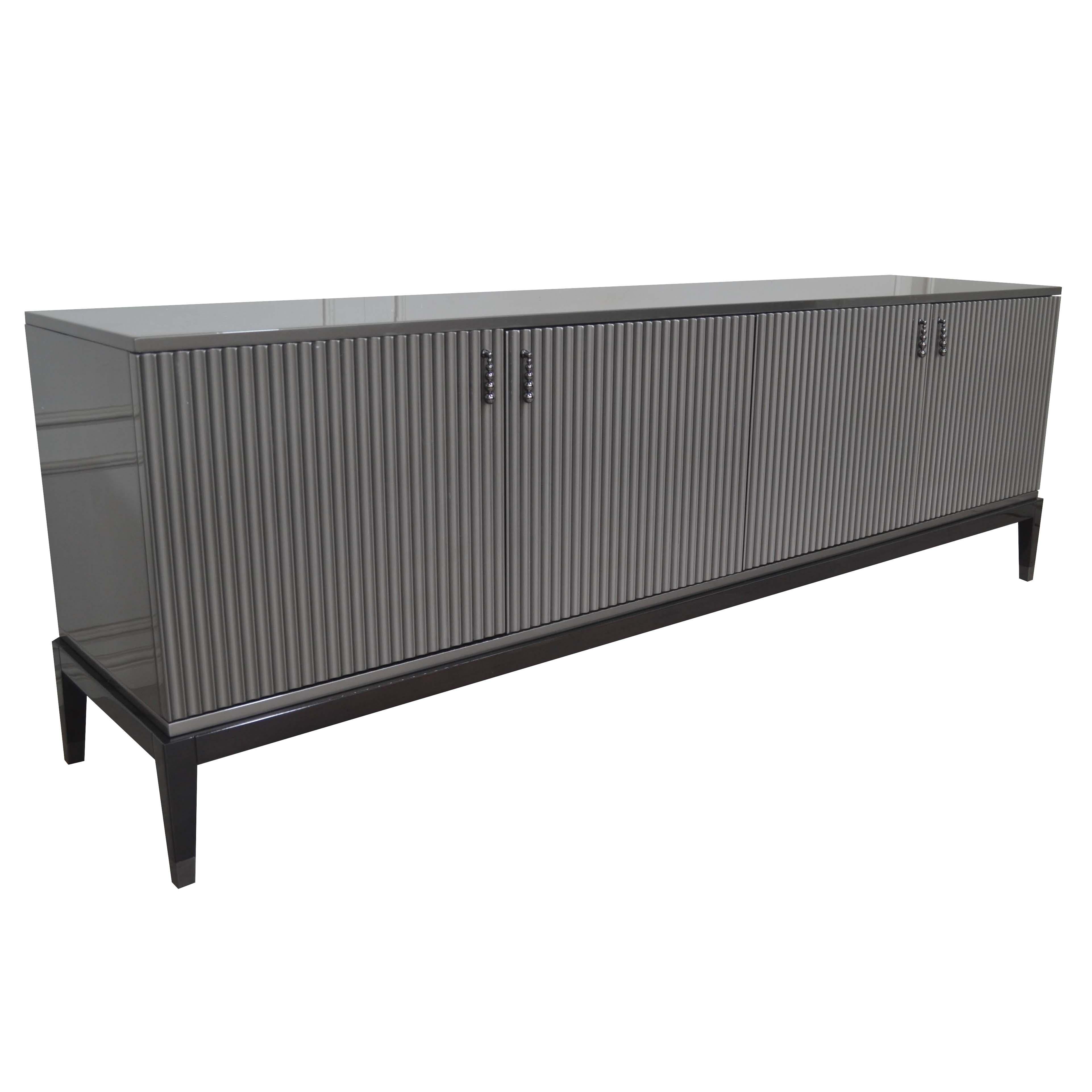 Art Deco Italian Sideboard in Glossy Gray Lacquered with Four Doors For Sale