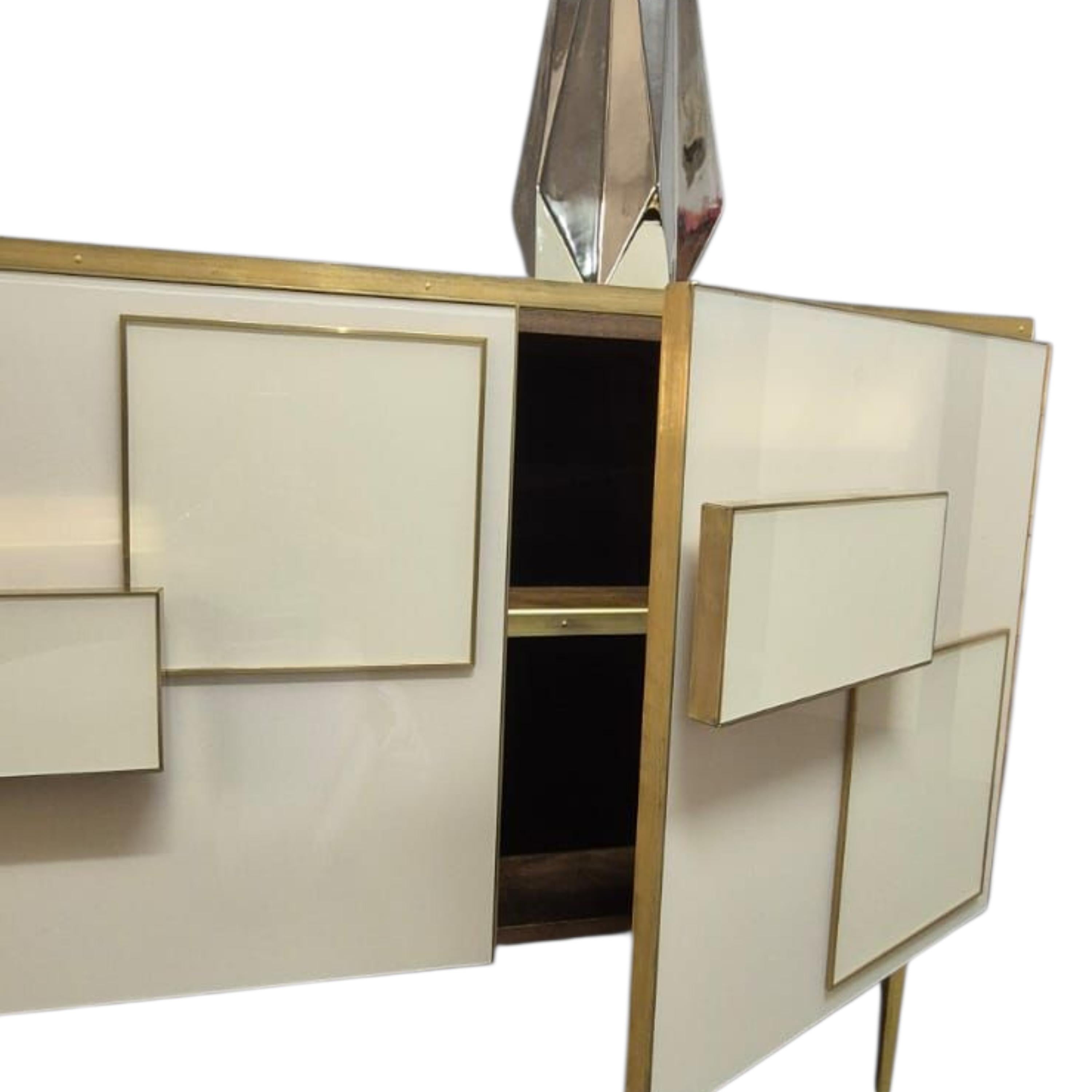 Ottone Italian Sideboard in Ivory Glass and Brass, Handcrafted by Justfurnituress in vendita