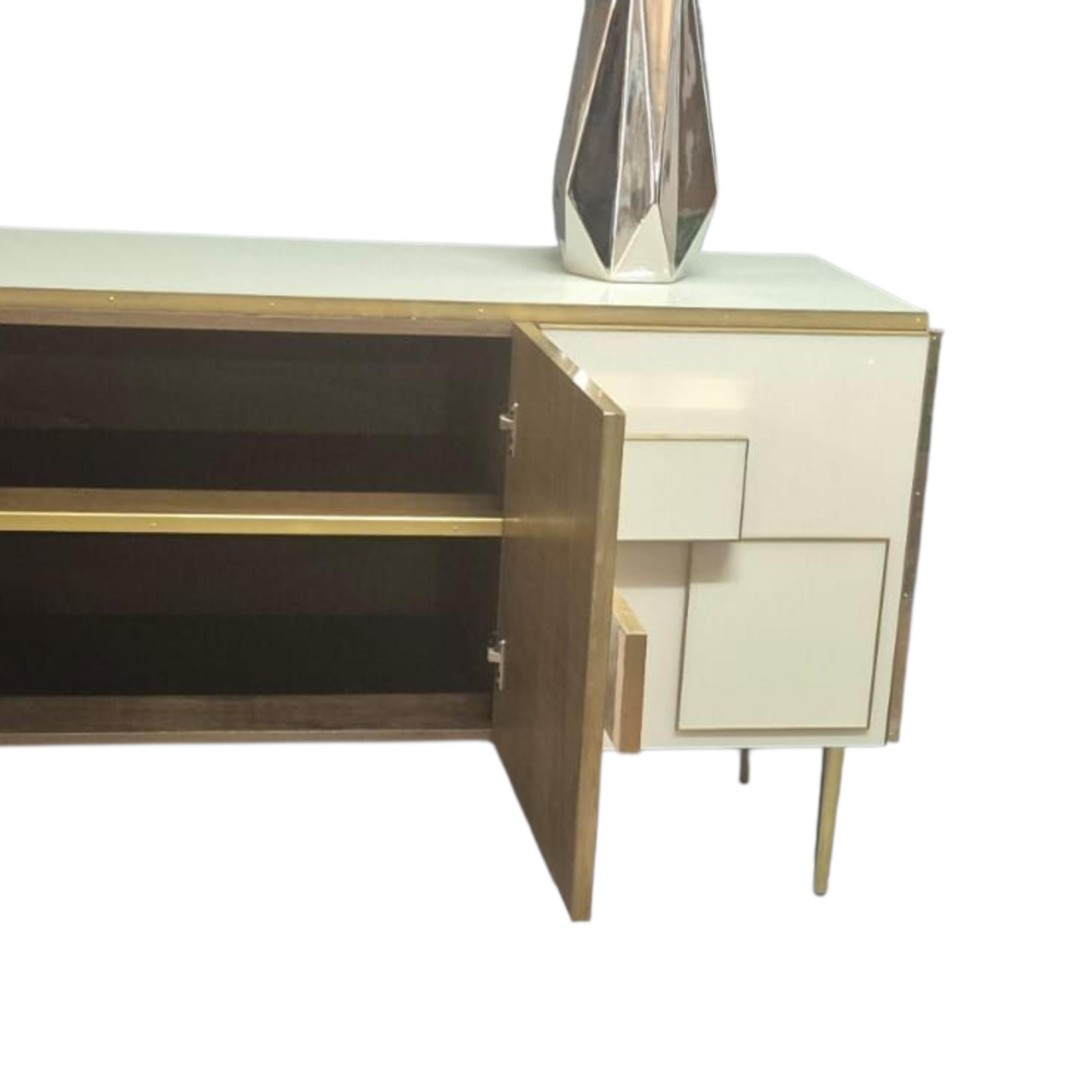 Vetro artistico Italian Sideboard in Ivory Glass and Brass, Handcrafted by Justfurnituress in vendita