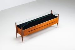 Aparador italiano de nogal, de G. Cecchini y C. Cantu, Italia, 1950