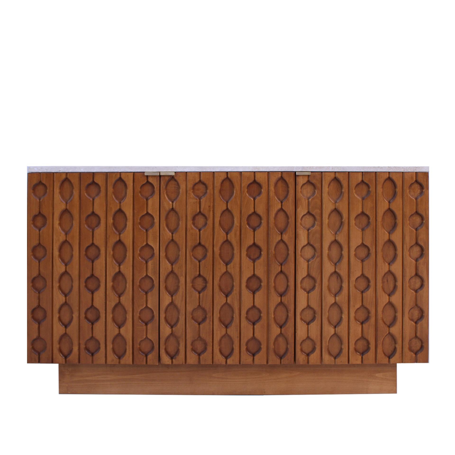 Contemporary Sideboard in Oak, Birch and Travertine

Elegant contemporary sideboard crafted from solid oak and birch wood, designed with clean lines and a refined aesthetic. The sideboard features three folding doors that open to reveal a wooden
