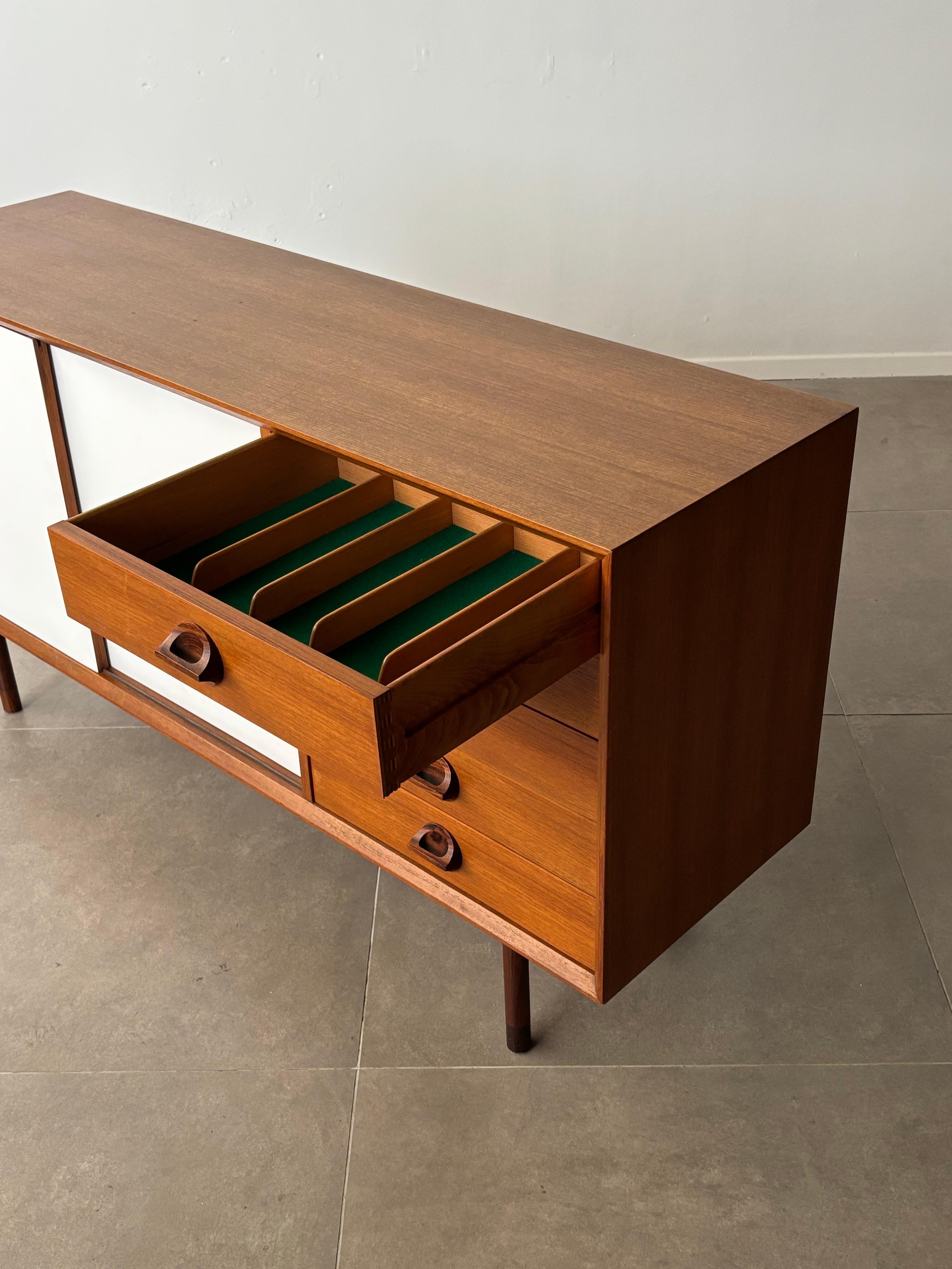 Italian sideboard “Monika” by George Coslin for Faram, designed in the 1960s For Sale 12