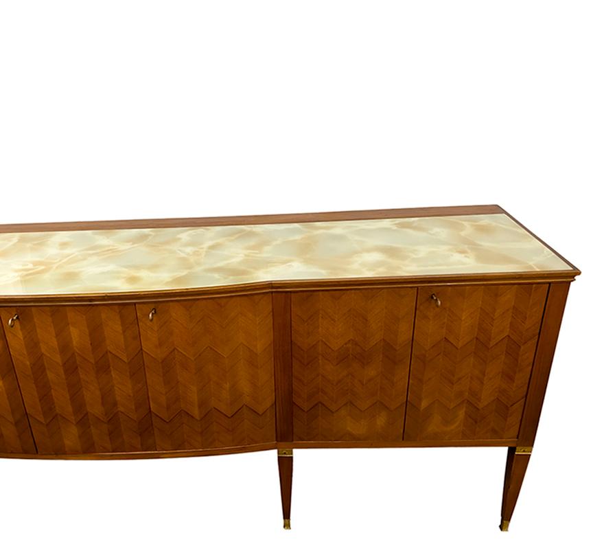 Italian Sideboard with Chevron Marquetry and Glass Top For Sale 1