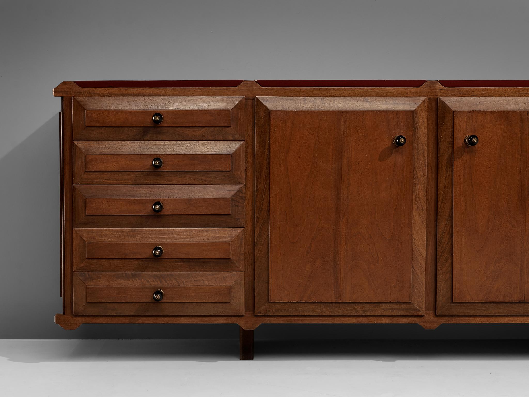 Italian Sideboard with Drawers in Walnut with Brass Handles For Sale 2