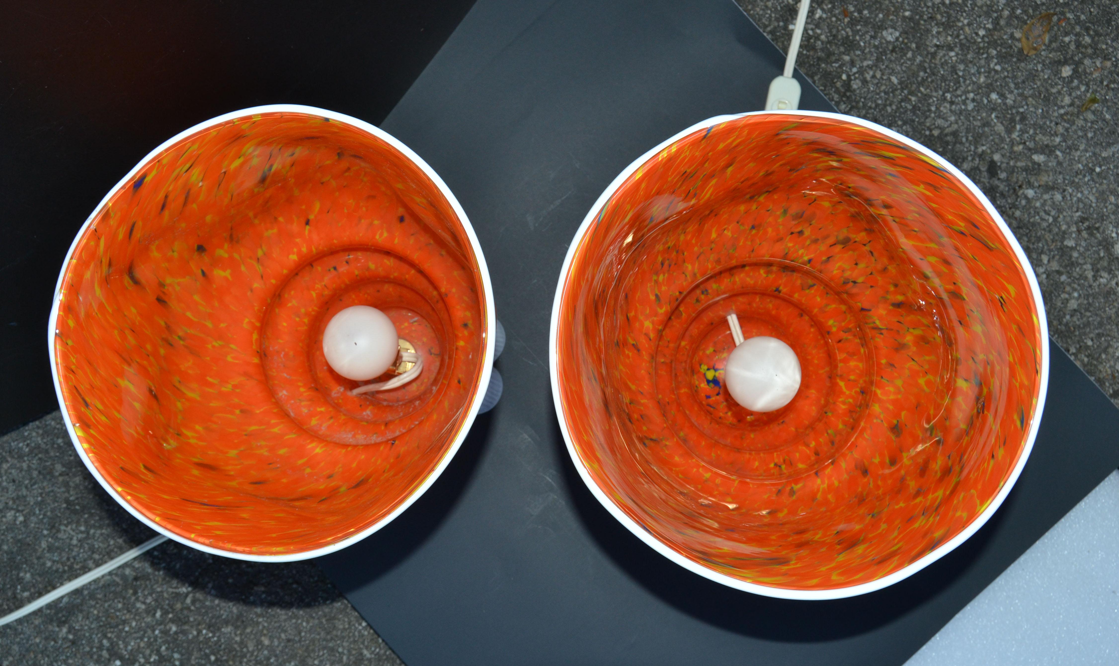 Paire de lampes de bureau italiennes en verre de Murano soufflé orange des années 80, signées Barovier & Toso en vente 2