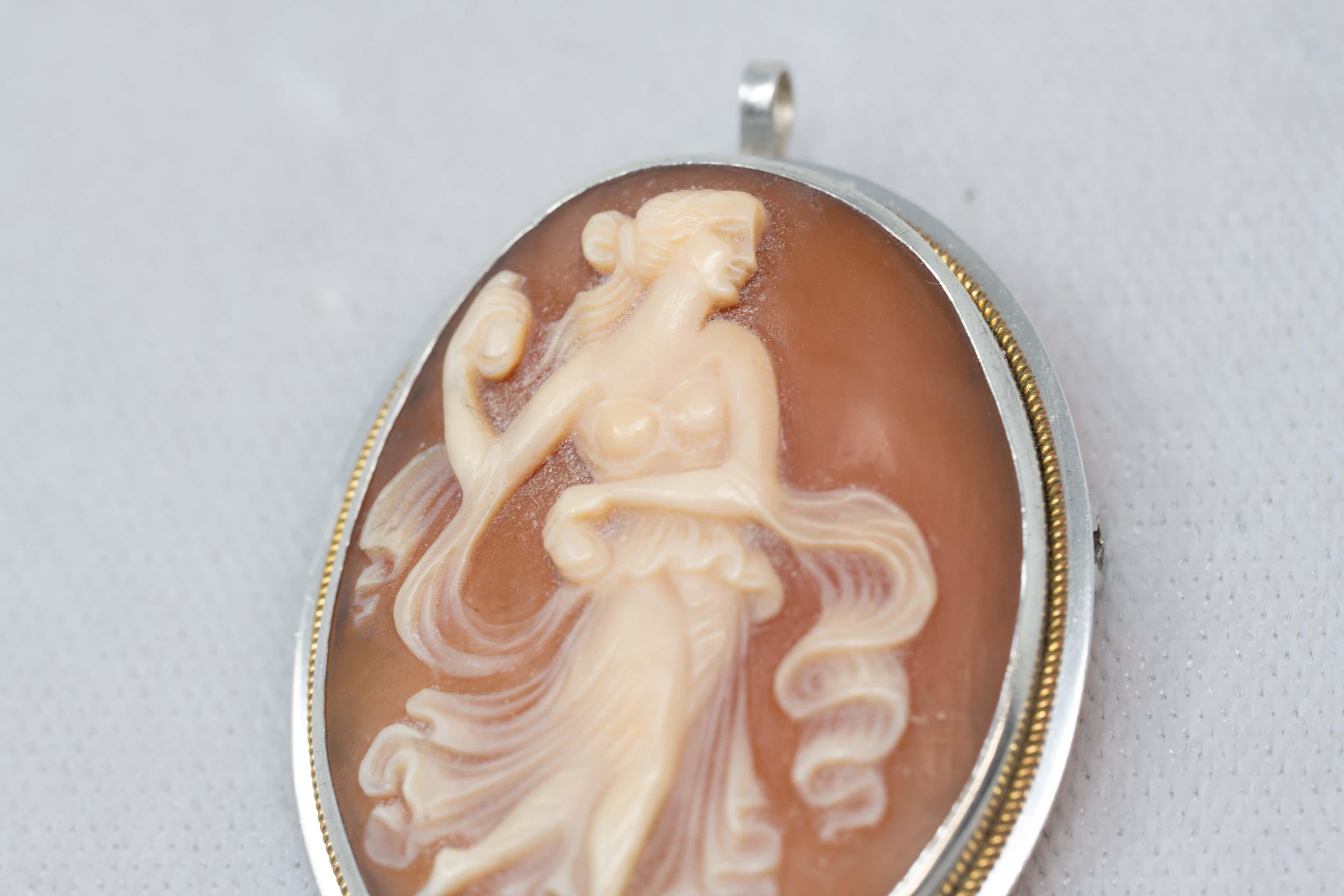 Italian Silver & 14k Gold Cameo Carving of a Lady For Sale 1