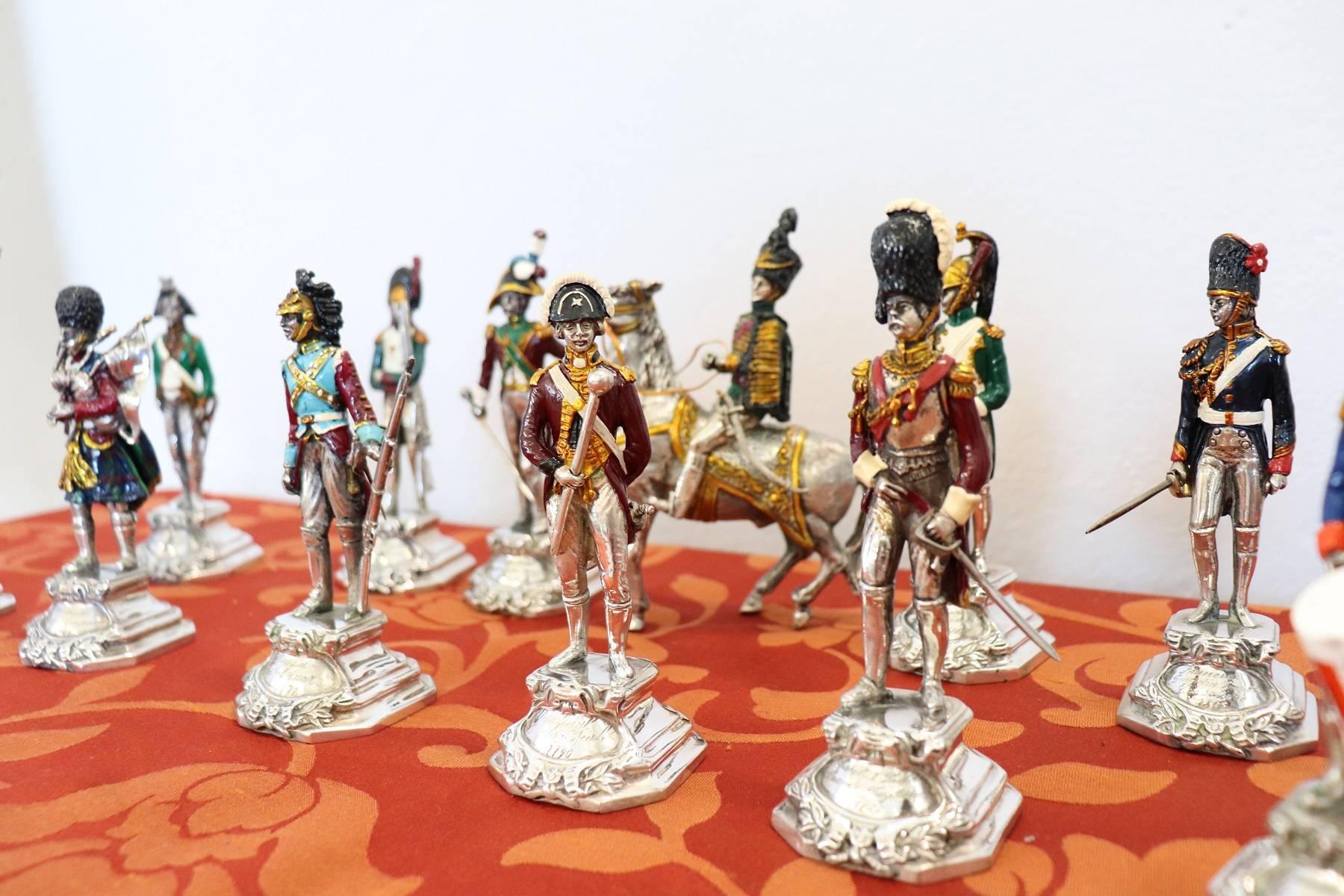 Rare series of silver soldiers perfectly reproduced in the detail of clothes and weapons. The uniforms are painted. The soldiers are on a chiselled silver base where the date and origin of the uniform is recorded. These are soldiers from the 18th