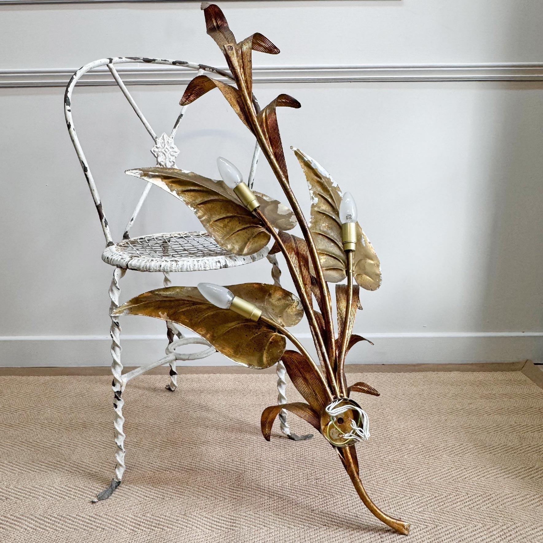 Italian Silver and Gilt leaf wall light 1970s For Sale 5