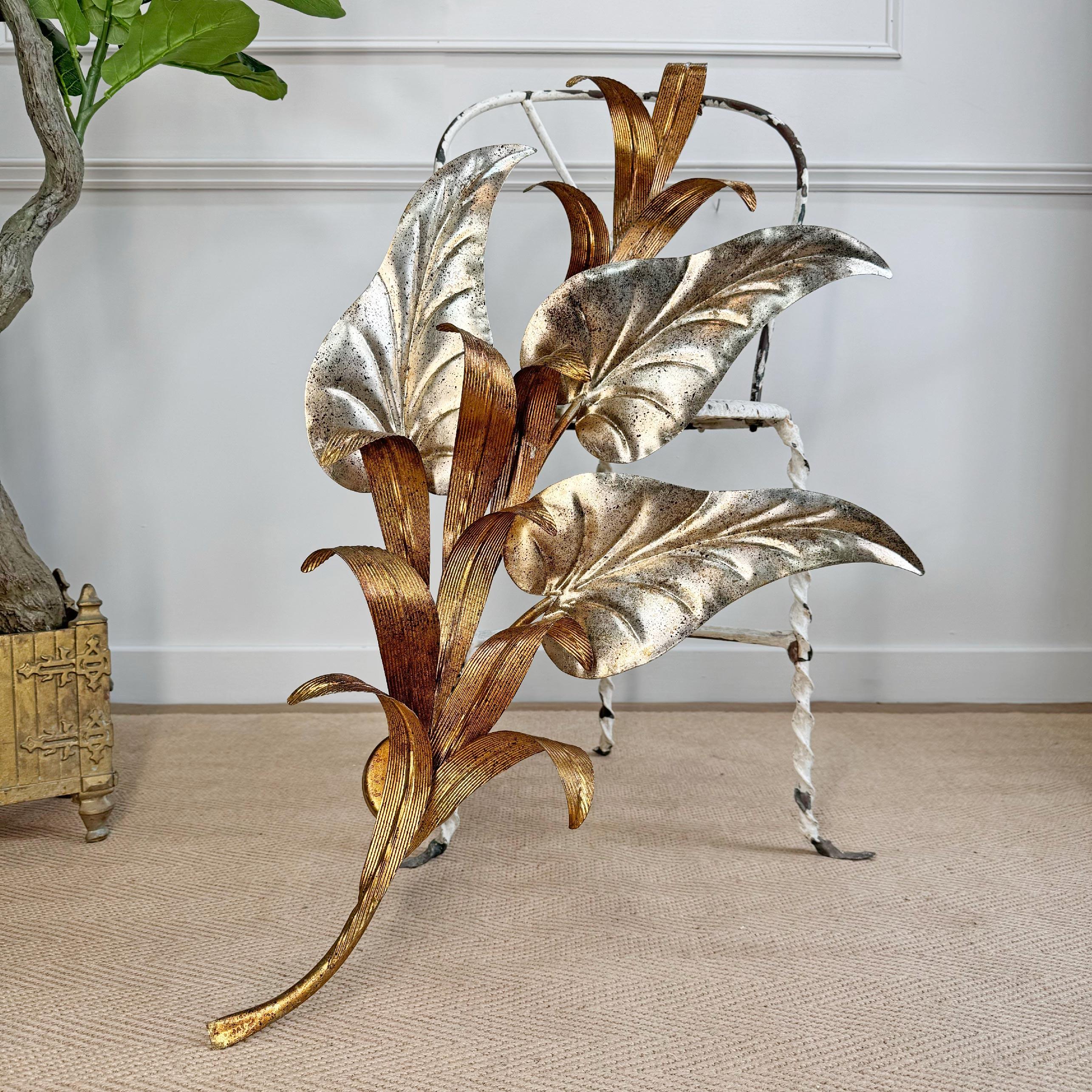 Regency Italian Silver and Gilt leaf wall light 1970s For Sale