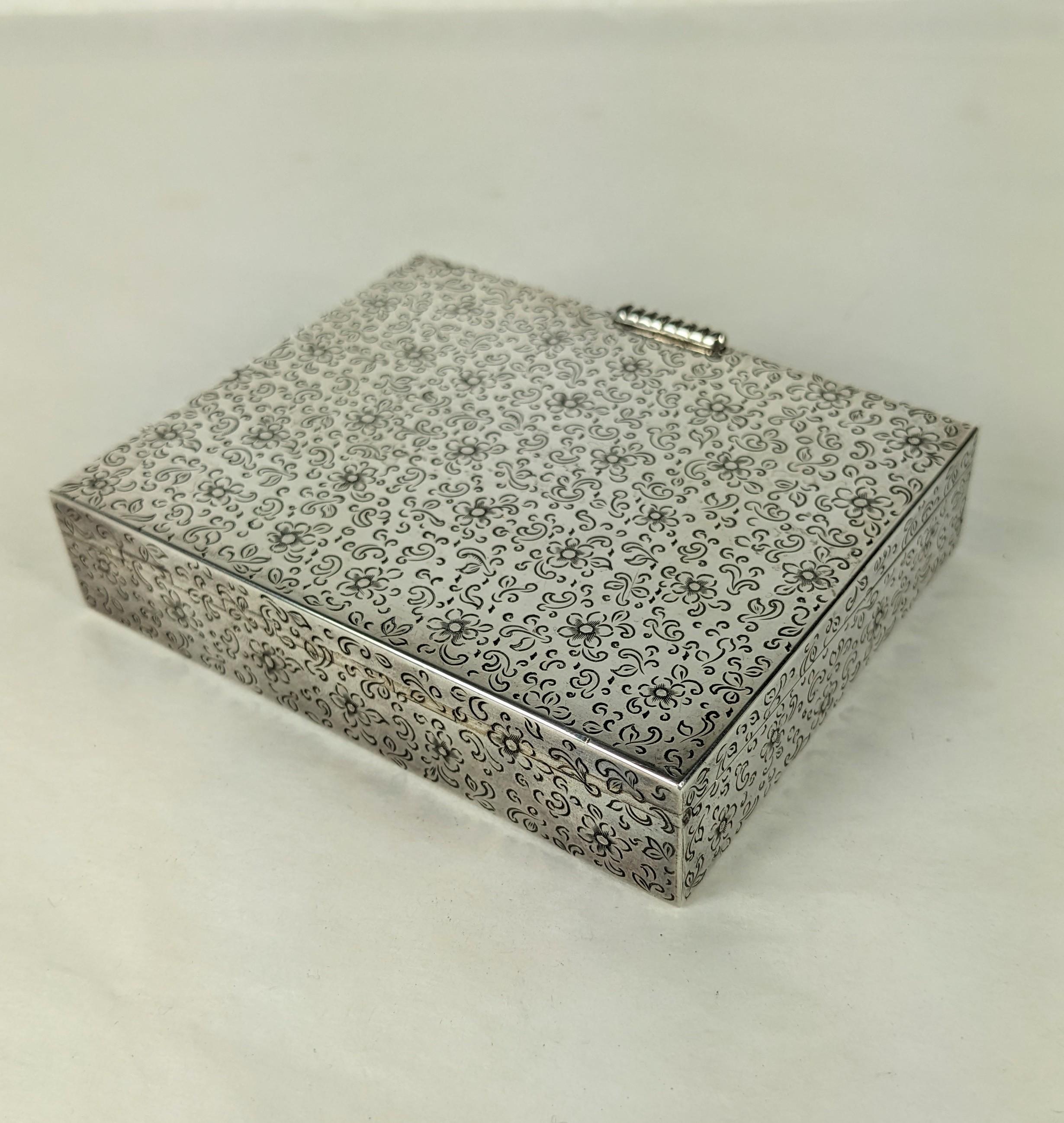 Italian Silver Etched Minaudiere In Good Condition For Sale In New York, NY