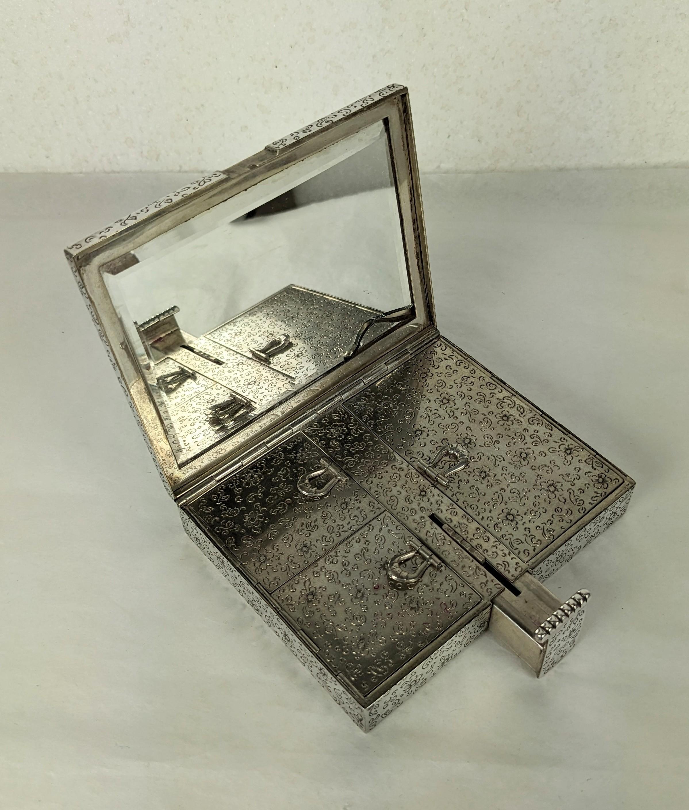 Italian Silver Etched Minaudiere For Sale 2
