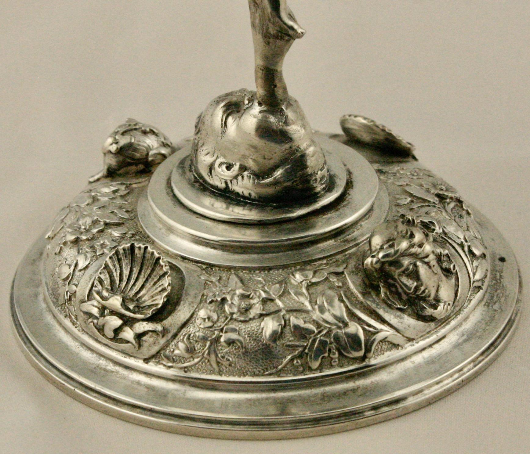 Italienischer, figuraler italienischer Kompott aus Silber mit Mercury von G. Accarisi, Florenz (Gegossen) im Angebot
