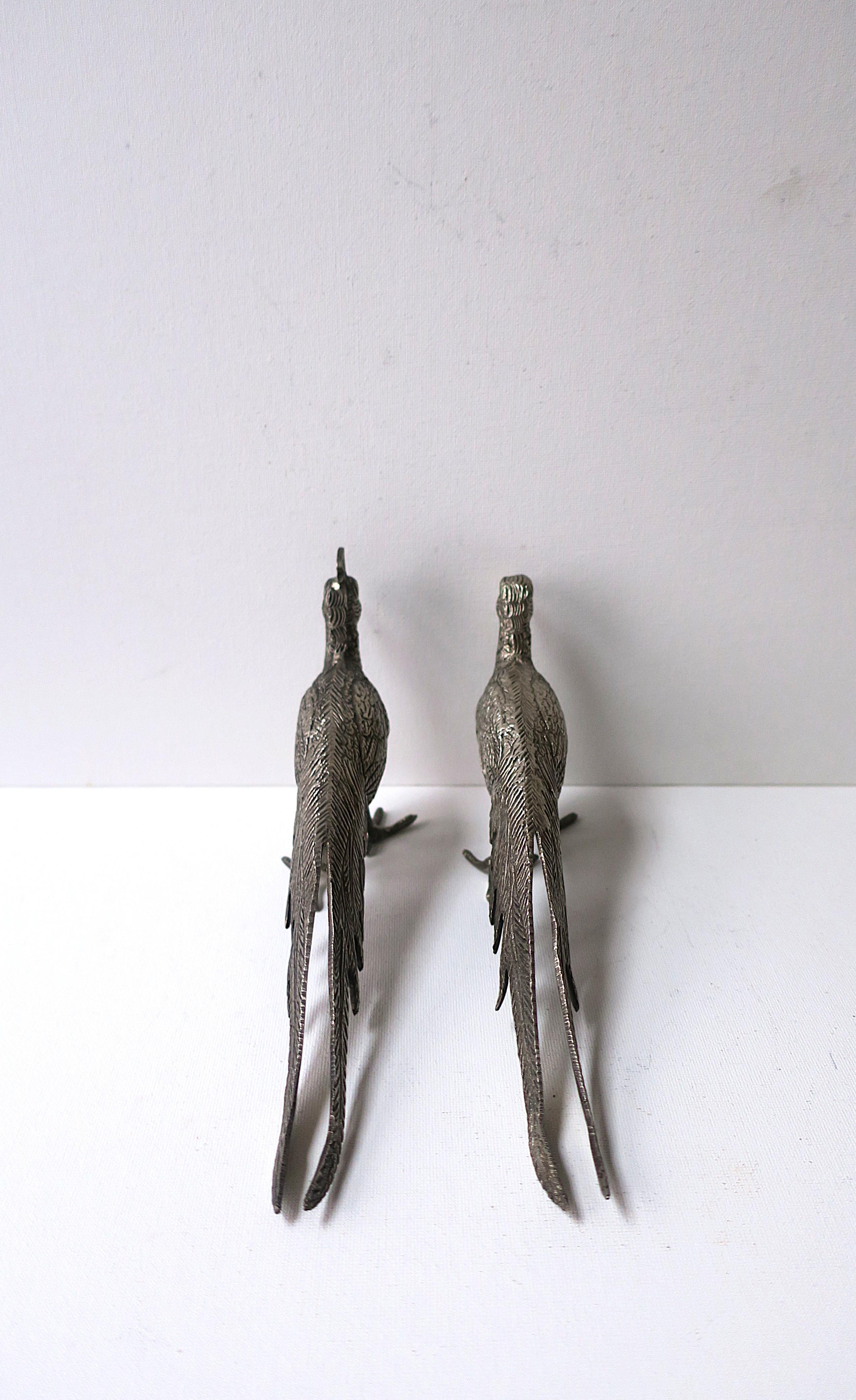Pareja de pájaros faisanes de plata dorada italiana en venta 5