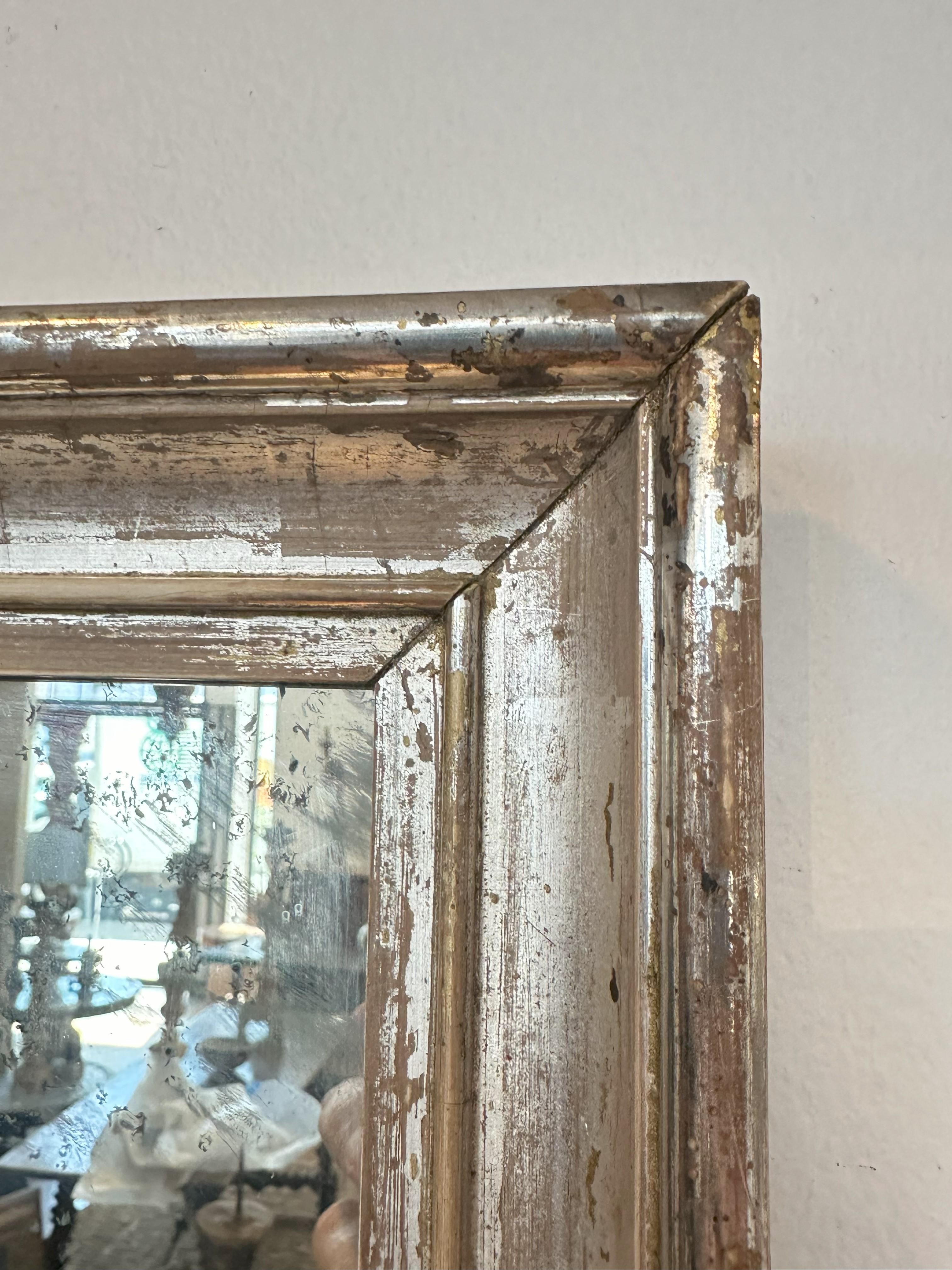 Italian silver giltwood mirrors - Circa 1860 In Good Condition For Sale In Los Angeles, CA