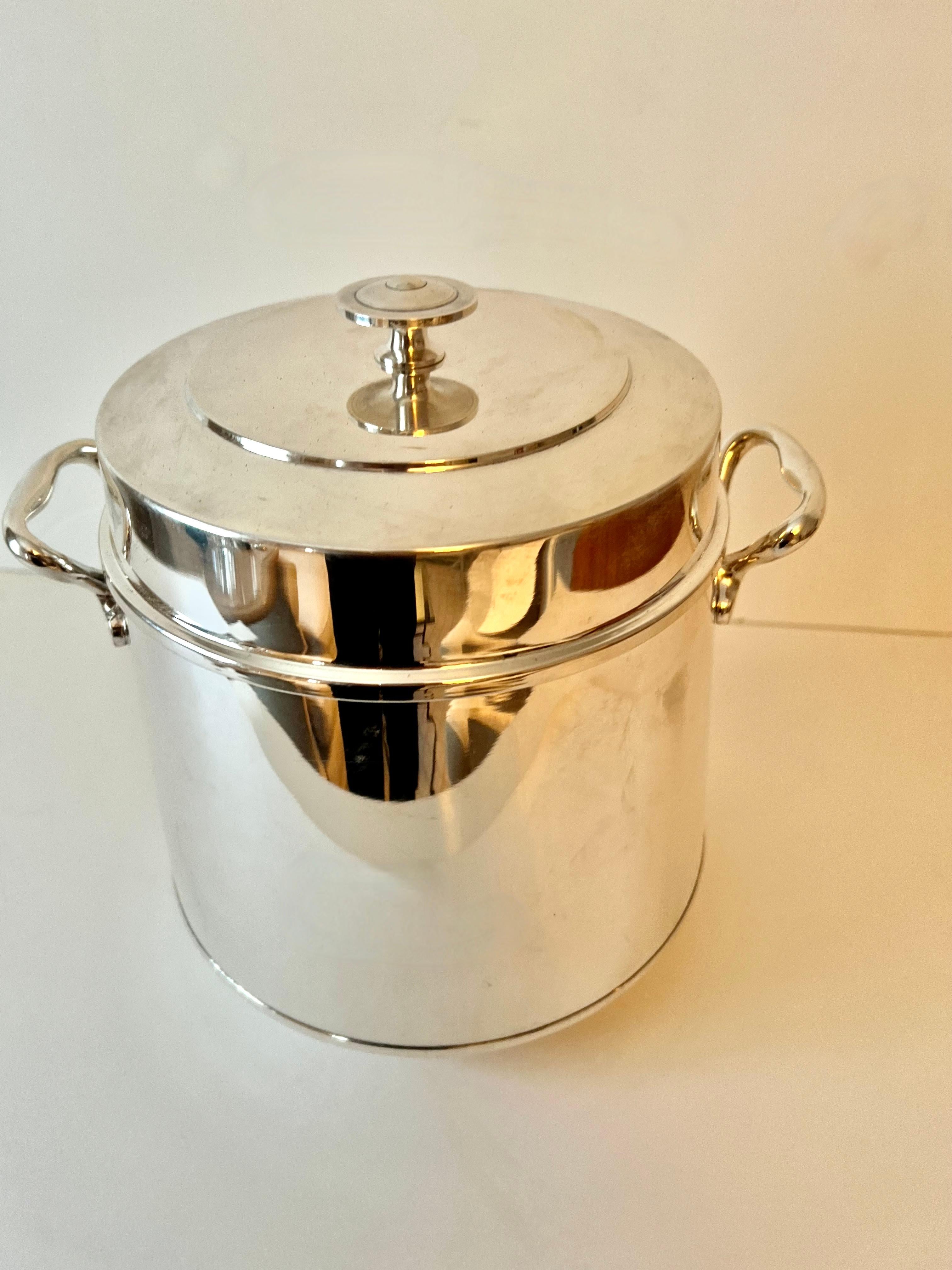 Italian Silver Ice Bucket with Handles and Glass Thermal Lining In Good Condition For Sale In Los Angeles, CA