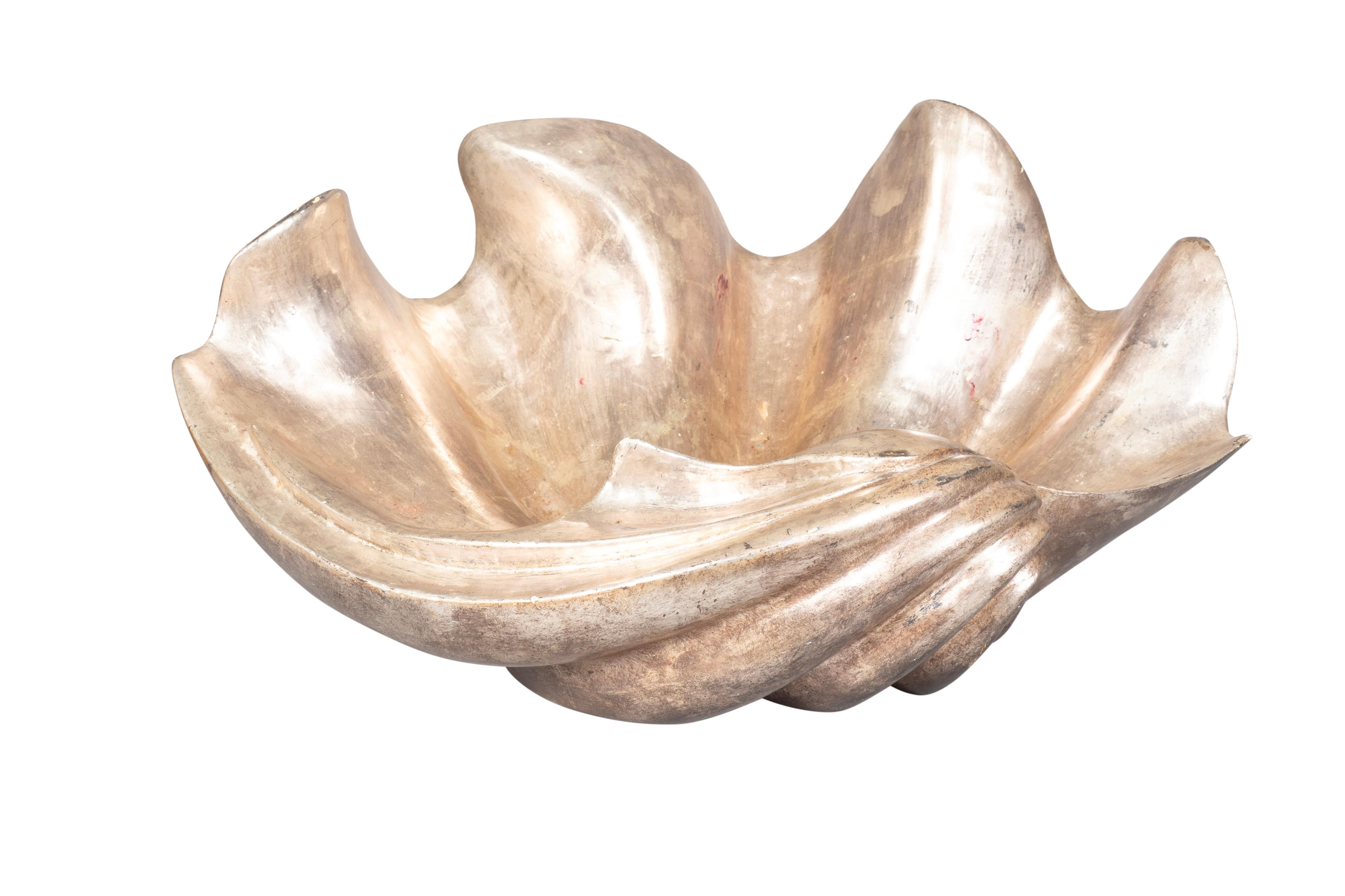 Cuenco con forma de concha de hoja de plata italiana Hoja de plata en venta