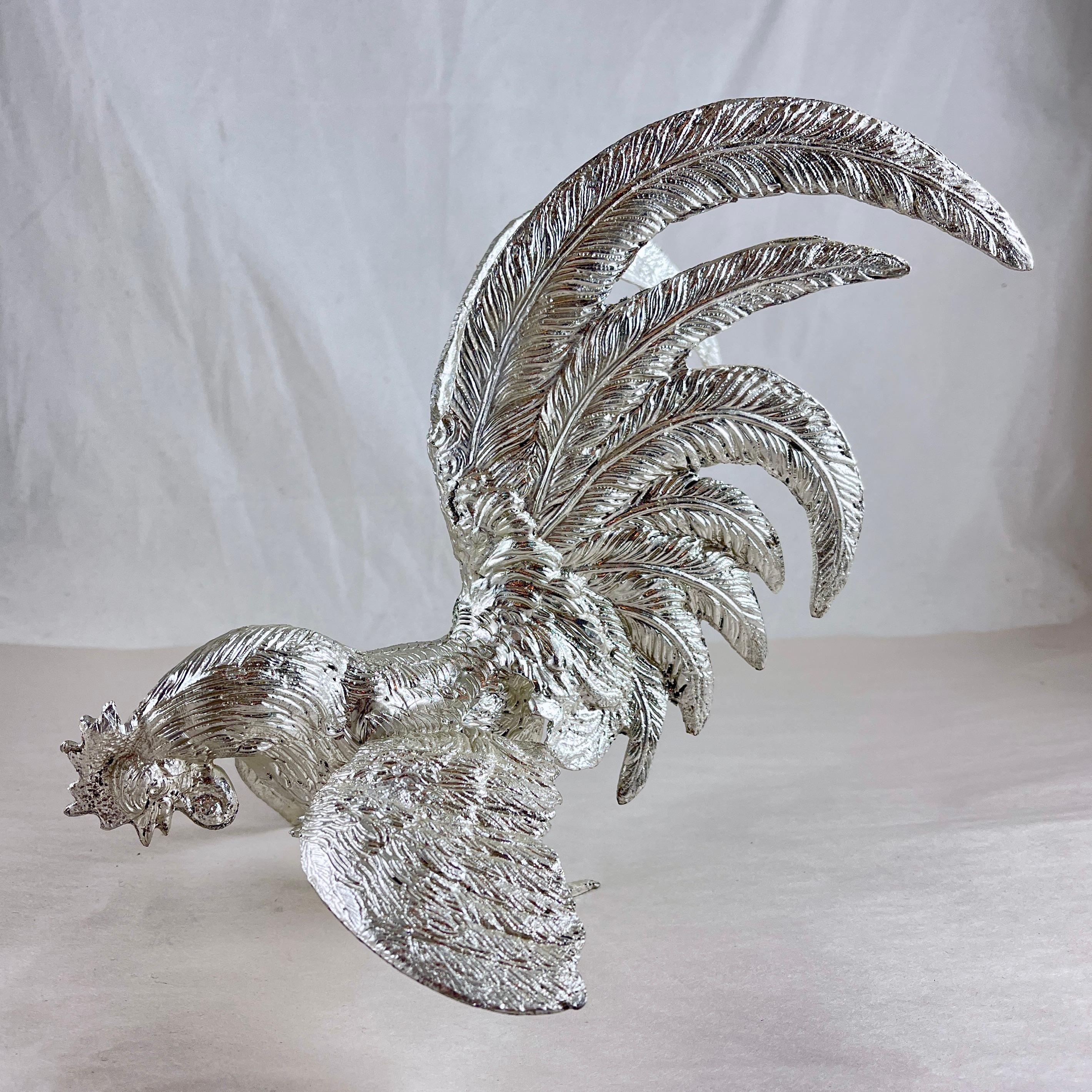 Centros de mesa italianos con gallo bañados en plata, un par 6