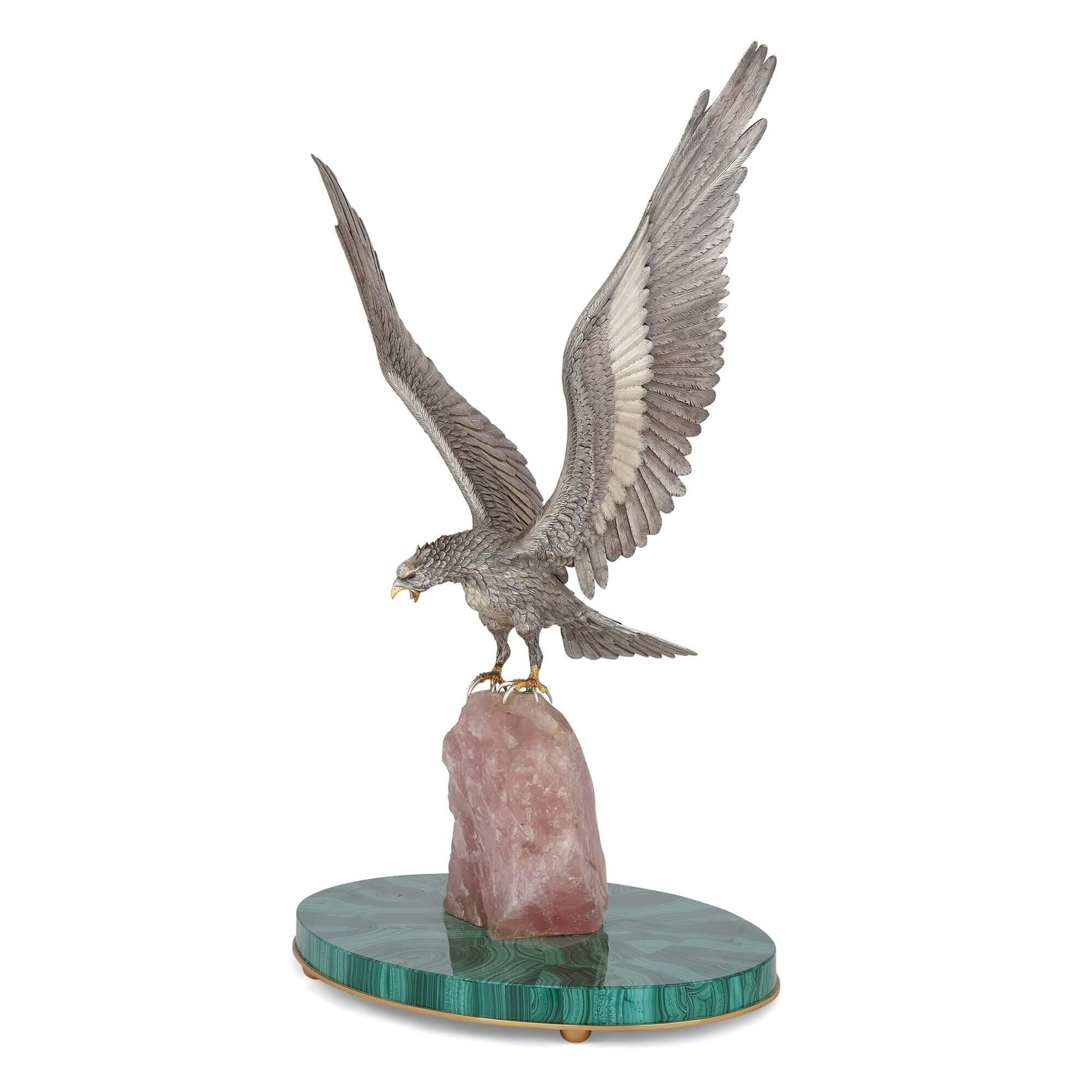 Modelo italiano de águila de plata, cuarzo rosa y malaquita de Cervone Italiano en venta