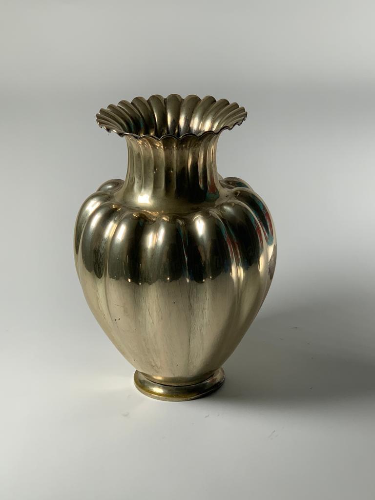Mid-Century Modern  Italian Silver Vase Production Argenteria Miracoli Milano For Sale
