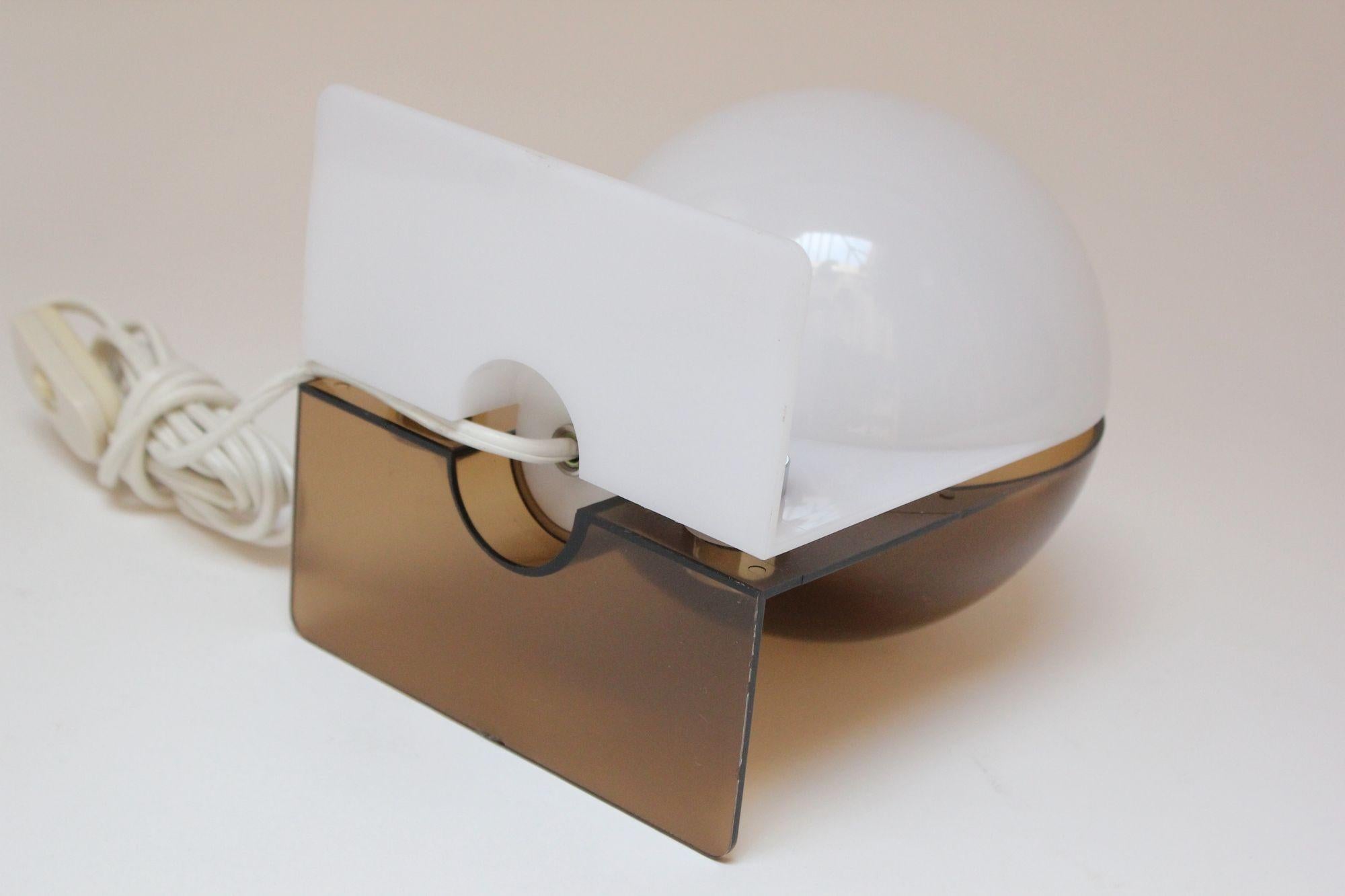 Italian 'Sirio' Table Lamp by Sergio Brazzoli & Ermanno Lampa for Guzzini For Sale 1