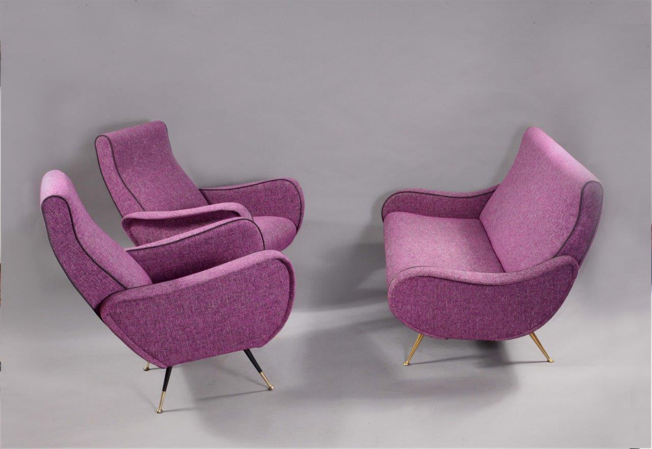 Italian sitgroup,
2 lady chairs and 2-seat sofa,
in the manner of Marco Zanuso
Italy, 1950
Measurement of 2-seat: width 150cm, depth 85cm, height 81cm.