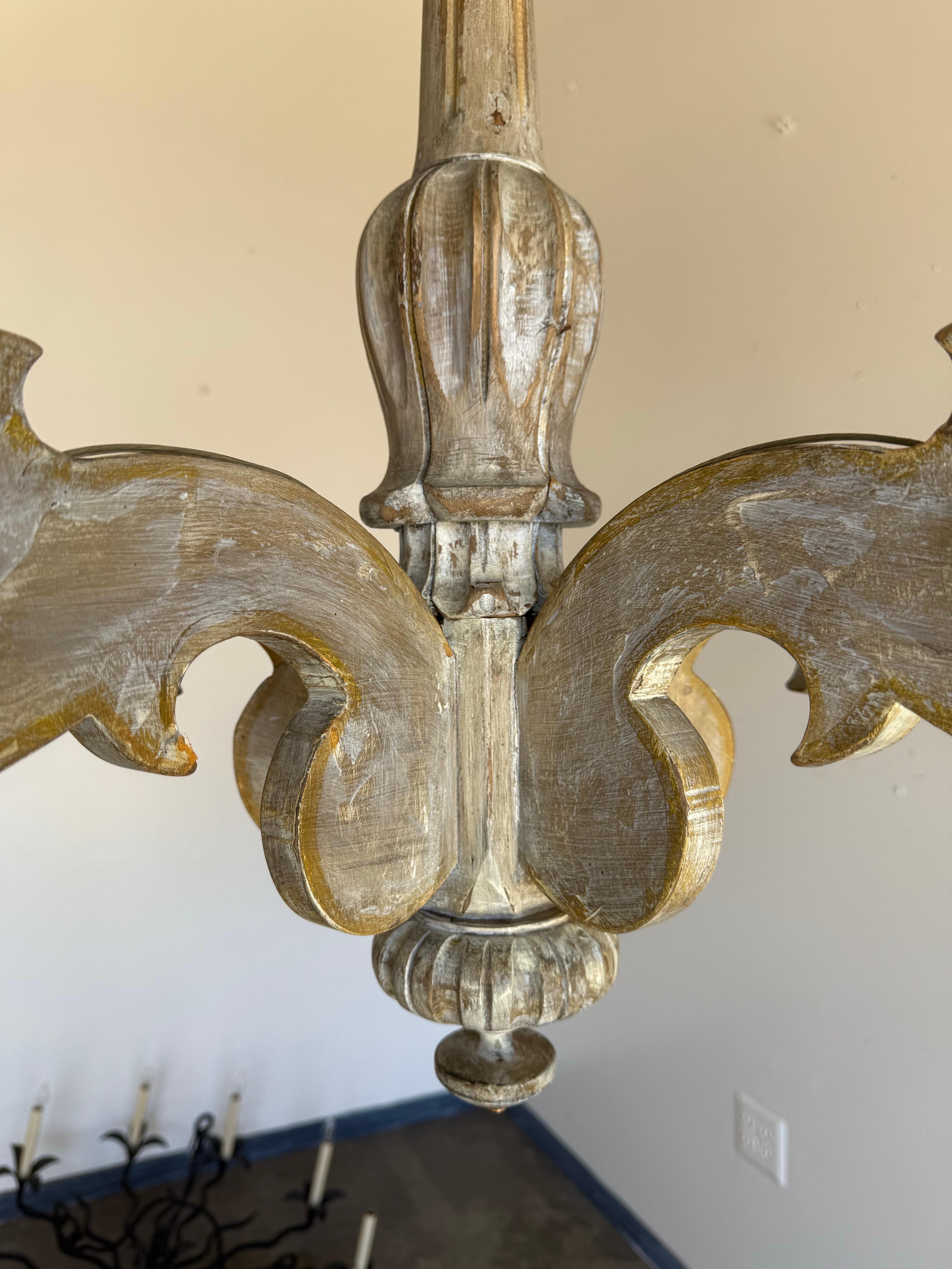 Metal Italian Six-Light Painted and Giltwood Chandelier For Sale