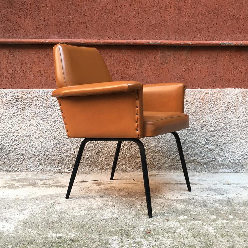 Italian sky and black enameled metal armchair, 1960s. Beautiful armchair with armrests, structure and legs in black enameled metal, armrests, seat and back covered in brown sky. The chair has a small cut on the right armrest which is visible on the