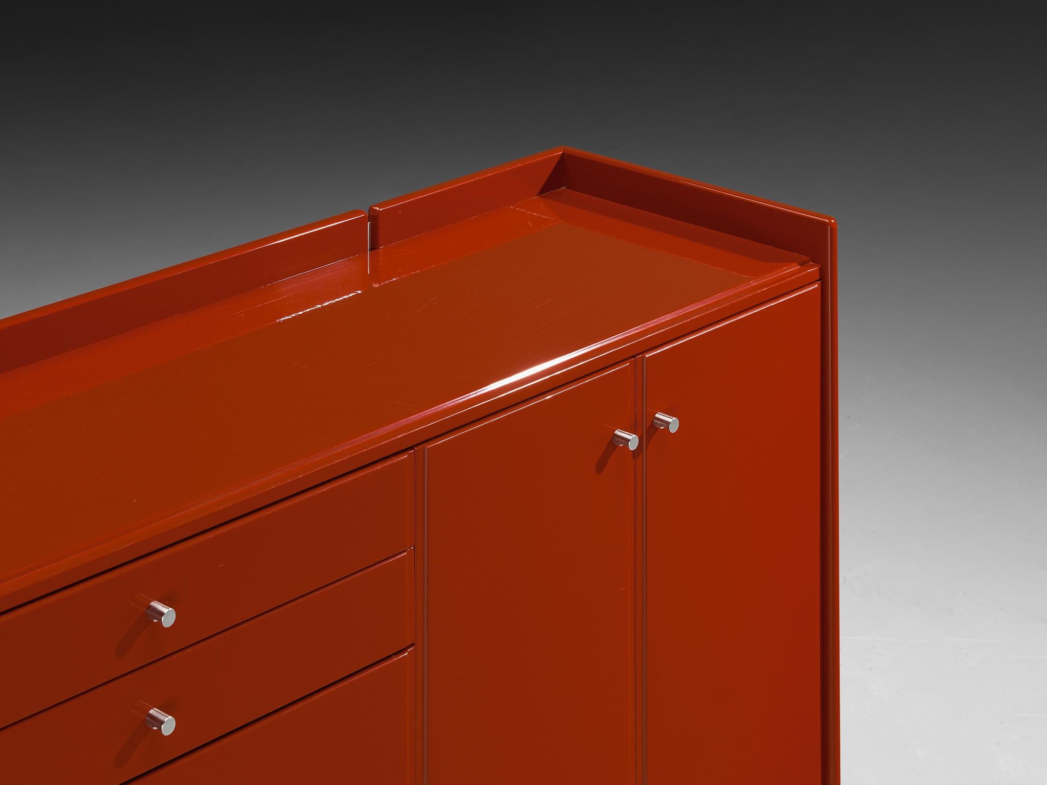 Italian Sleek Sideboard in Cherry Red High Gloss Lacquered Wood In Good Condition In Waalwijk, NL