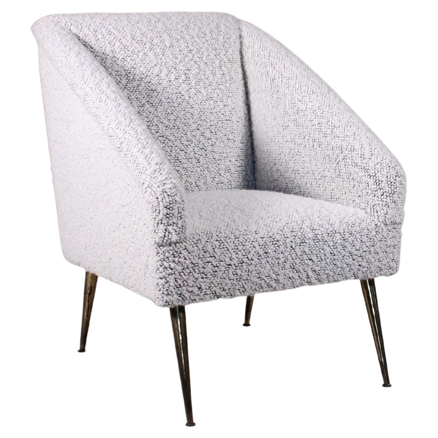 Italian small armchair, white boucle For Sale
