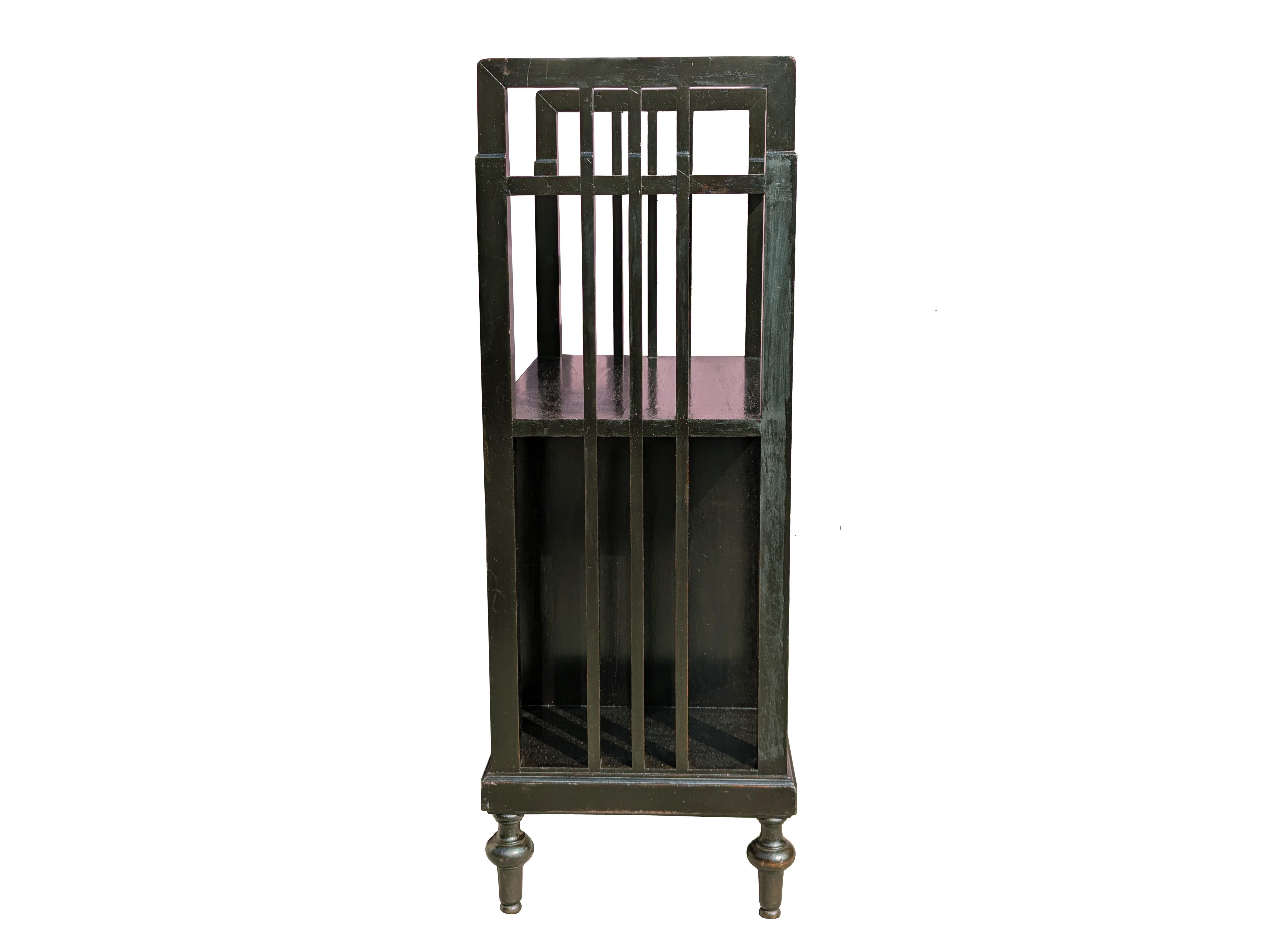 Italian small black stained wooden bookcase from the 30s For Sale 1