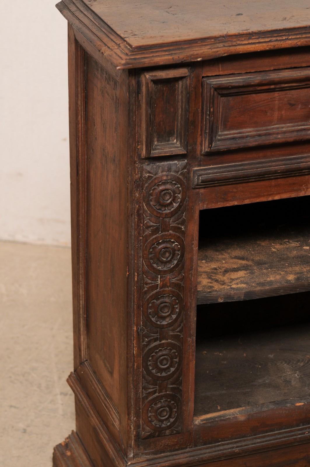 Italian Small-Sized Carved Walnut Cabinet on Paw Feet, Turn of 17th & 18th C. For Sale 4