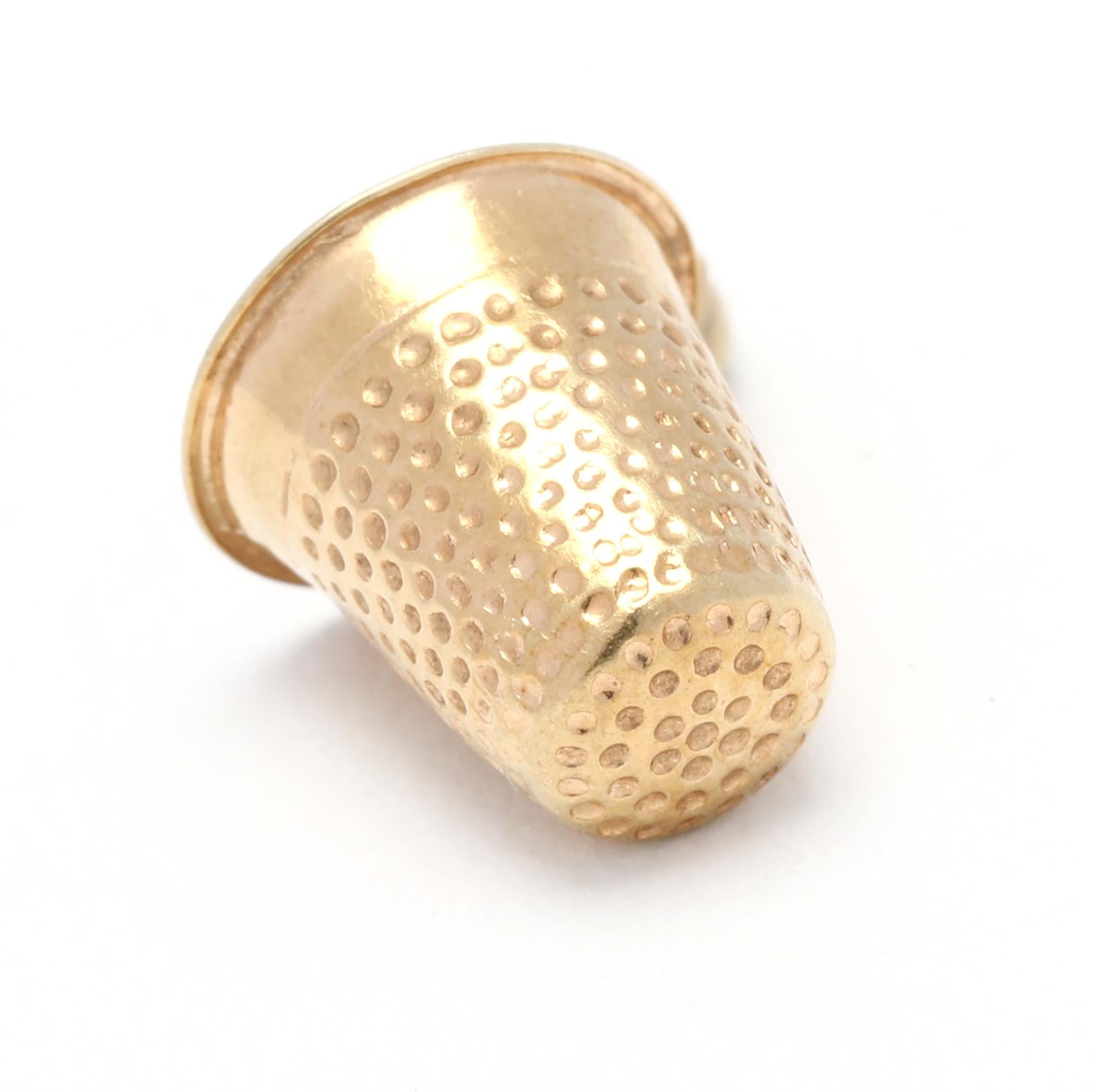 Italian Small Thimble Charm, 14K Yellow Gold, SmallGold Thimble In Good Condition For Sale In McLeansville, NC