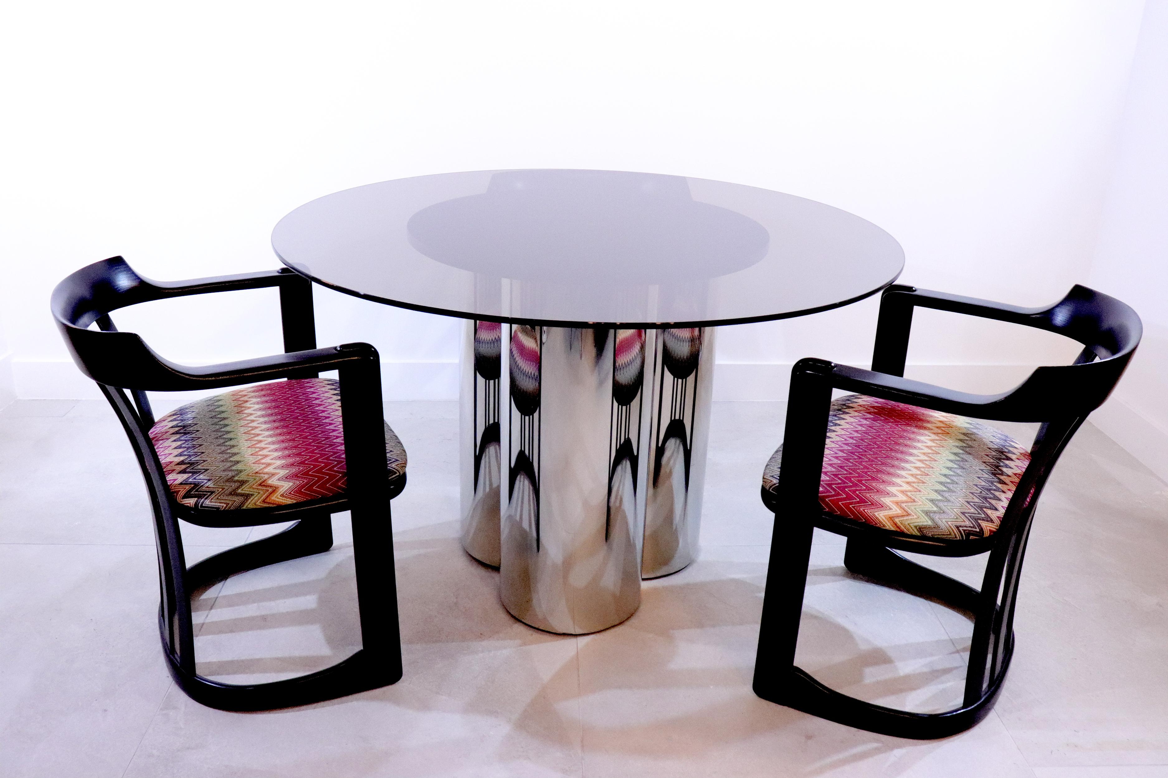 Italian Smoked Glass Circular Dining Table Set on a Tubular Chrome Base, 1970s 2