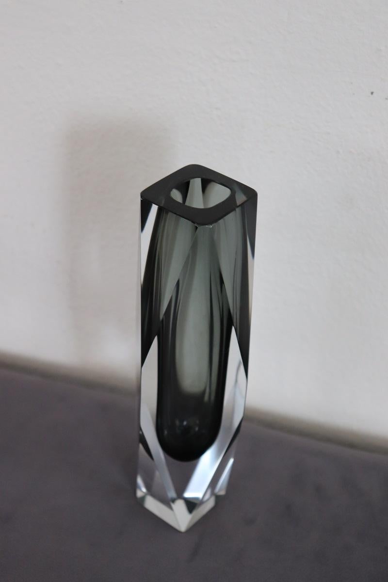 Vaso in vetro artistico grigio fumé italiano, Flavio Poli per A. Mandruzzato, anni '60 in vendita 4