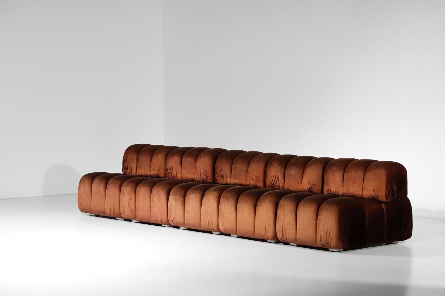 Mid-Century Modern Italian sofa 5 modules 70s in style of Mario Bellini heater midcentury design