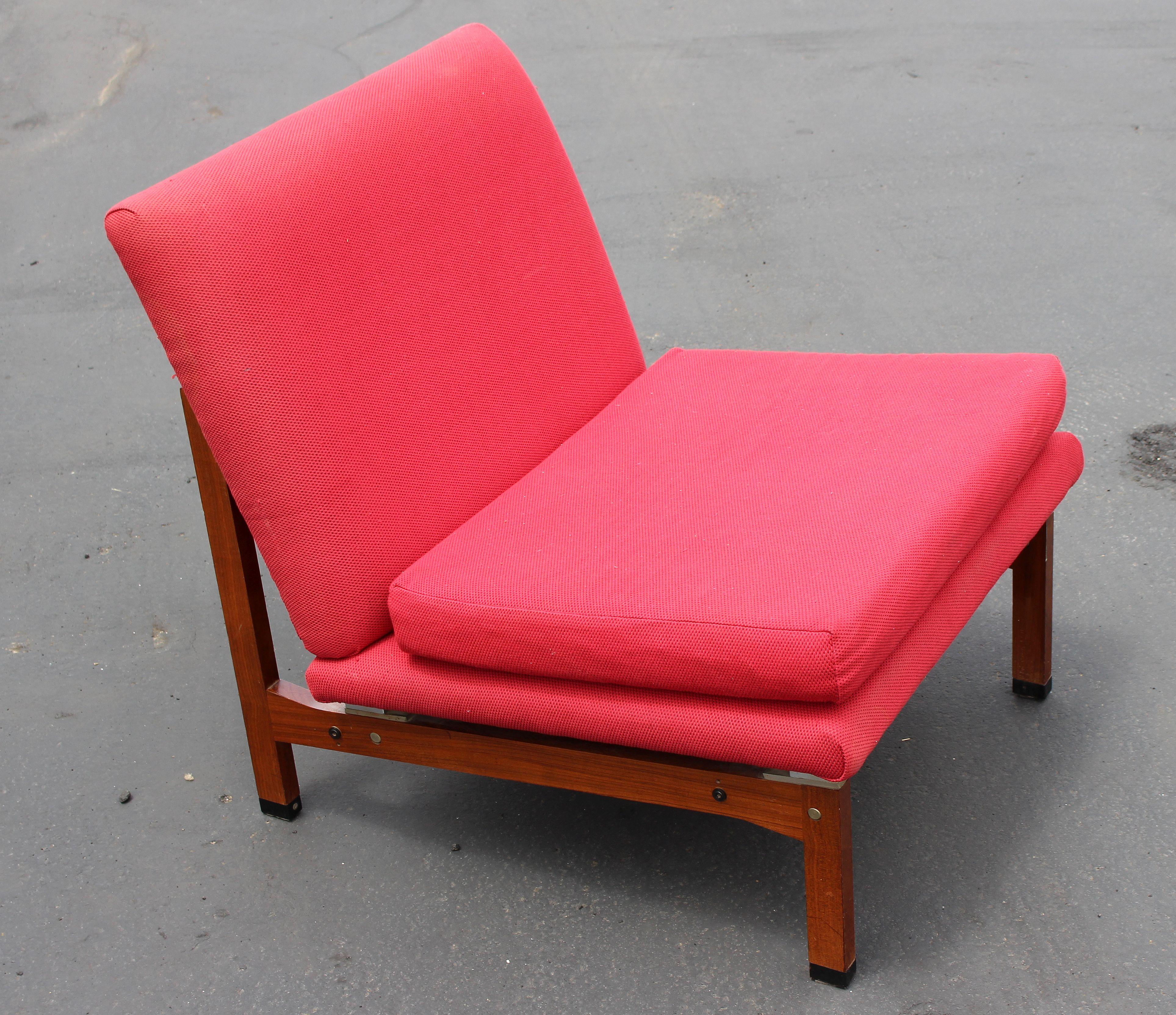 Ico Parisi set 1960s period in original condition. Rosewood base and original Mim upholstery