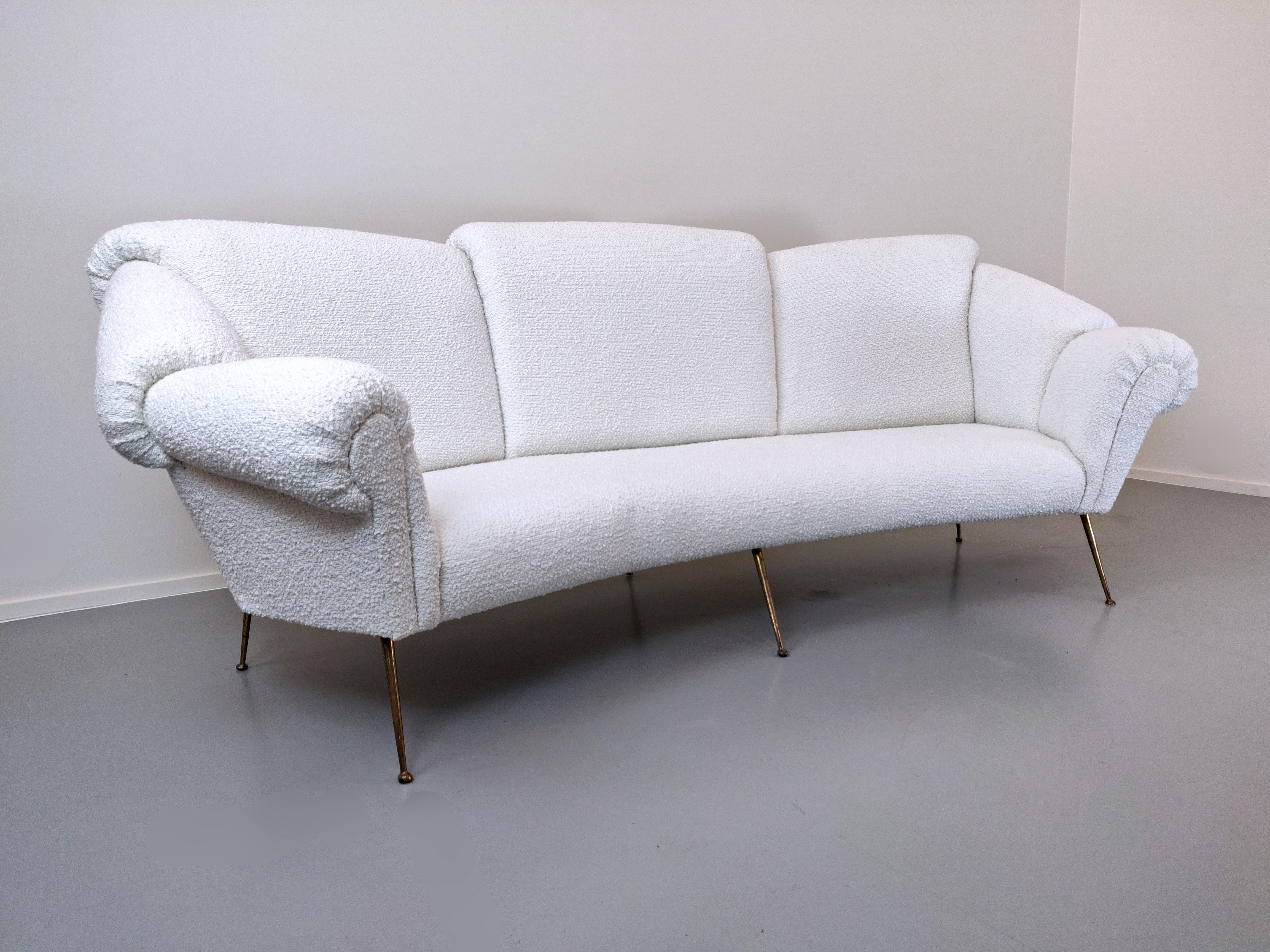 Italian Mid-Century Modern Sofa Attributed to Giacomo Balla, 1950s In Good Condition In Brussels, BE