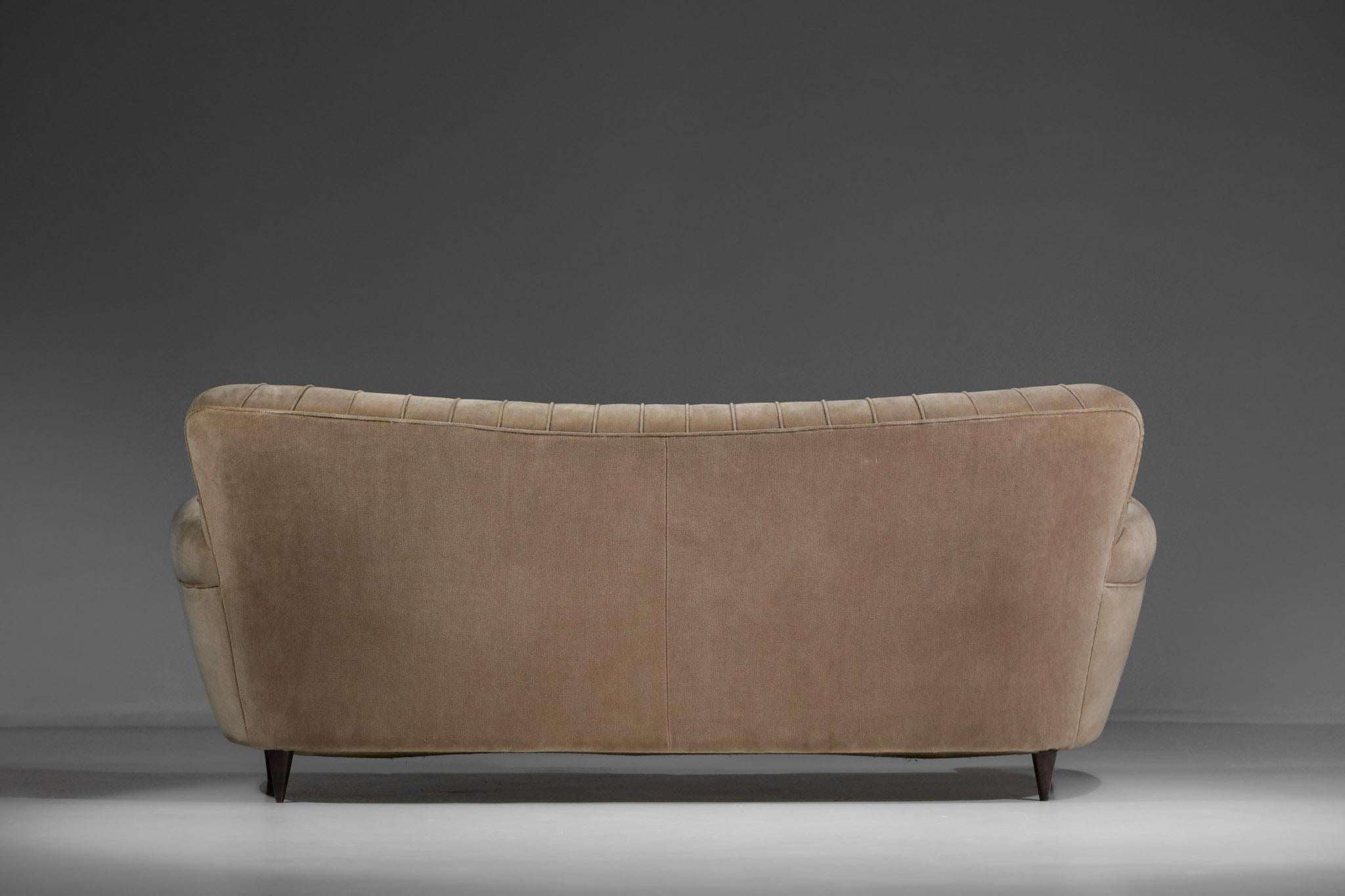 Velvet Italian Sofa in the style of Gio Ponti Design