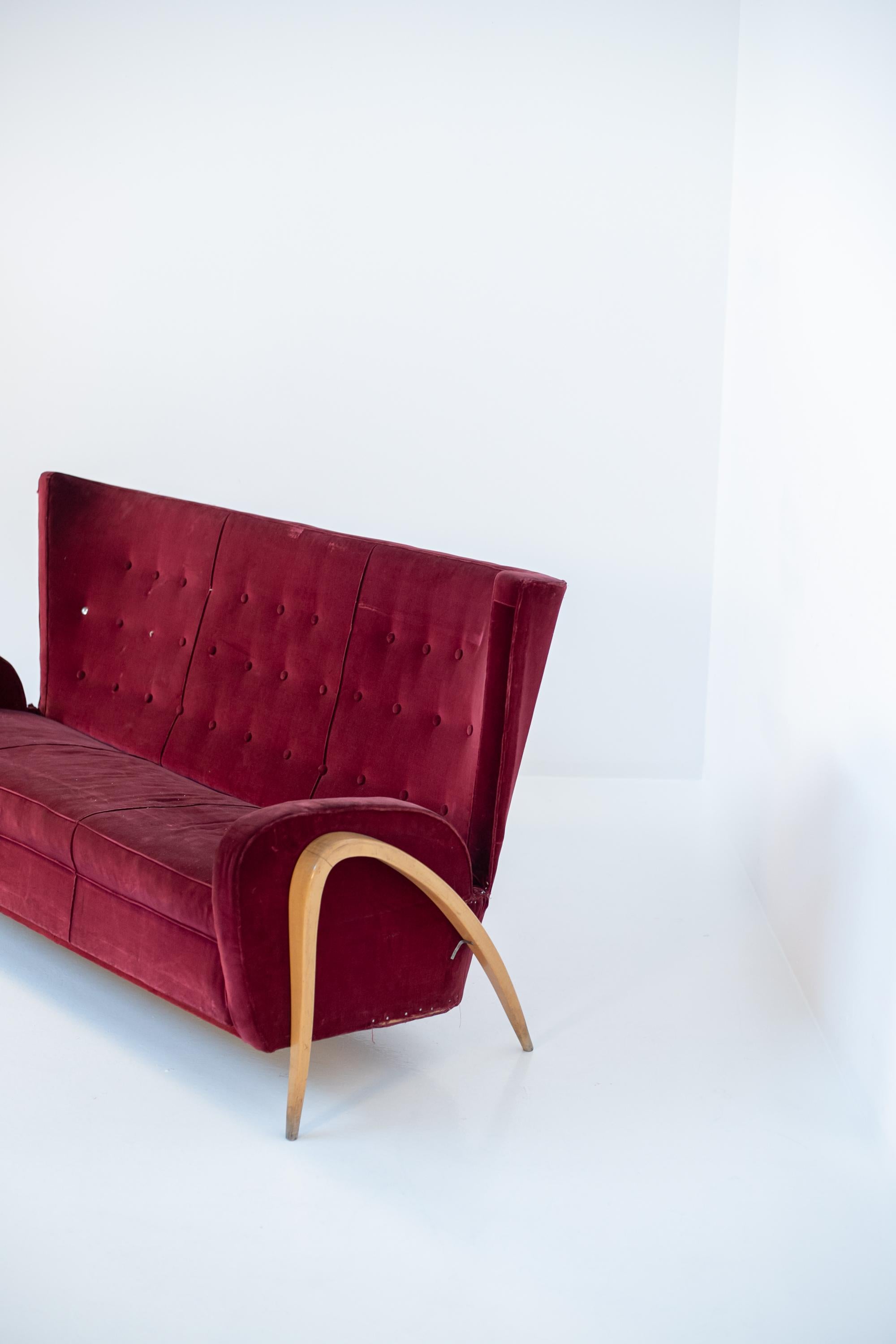 Mid-20th Century Italian Sofa Attributed to Paolo Buffa in Red Velvet and Wood