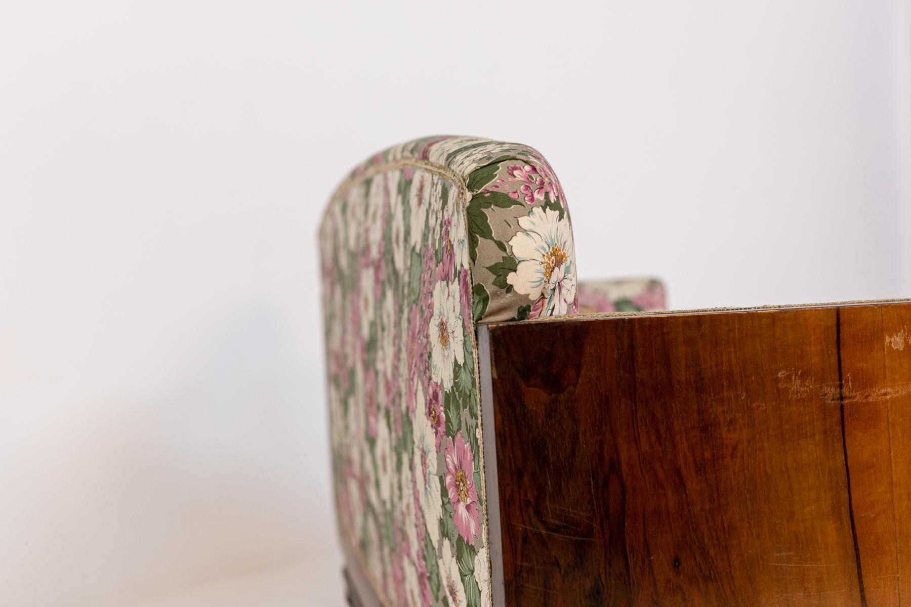 Italian Sofa by Gaetano and Osvaldo Borsani in Wood and Original Fabric In Good Condition In Milano, IT