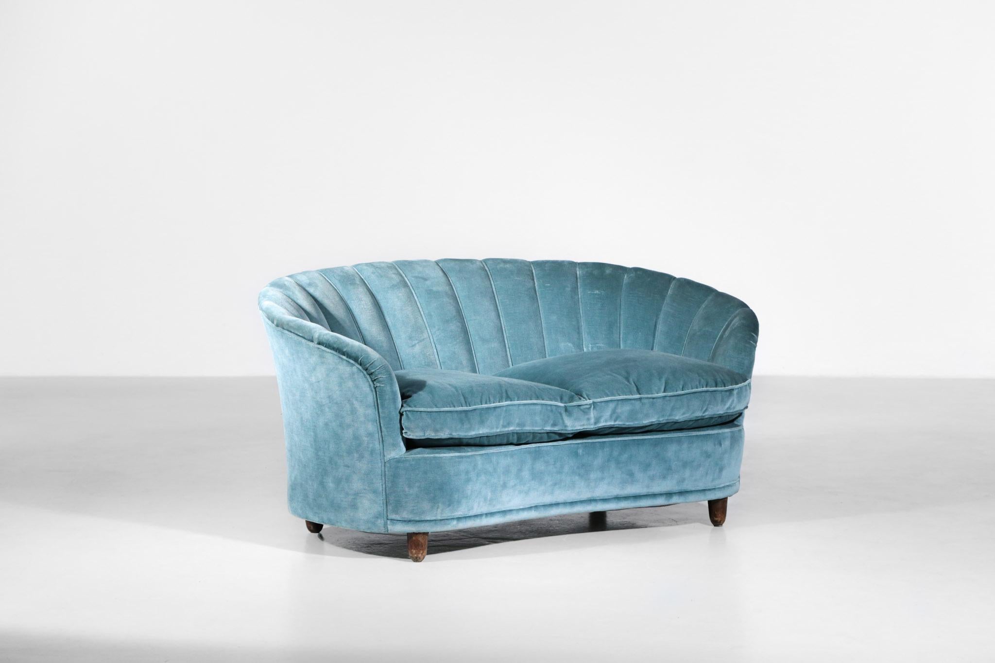 Mid-Century Modern Italian Sofa by Gio Ponti Design 1960s Velvet Vintage Designer 2 Seat