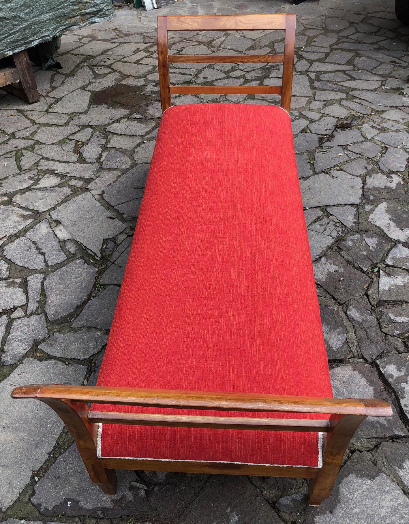Italian uncommon Sofa Original in Boxwood  1