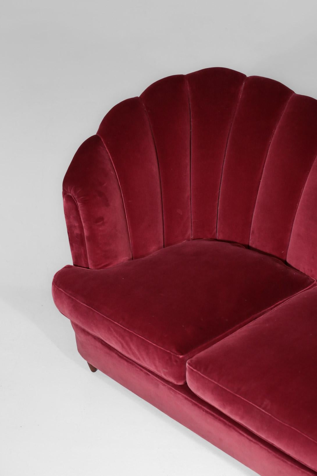 Sofá Italiano Estilo Gio Ponti Años 60 Terciopelo Borgoña en venta 7