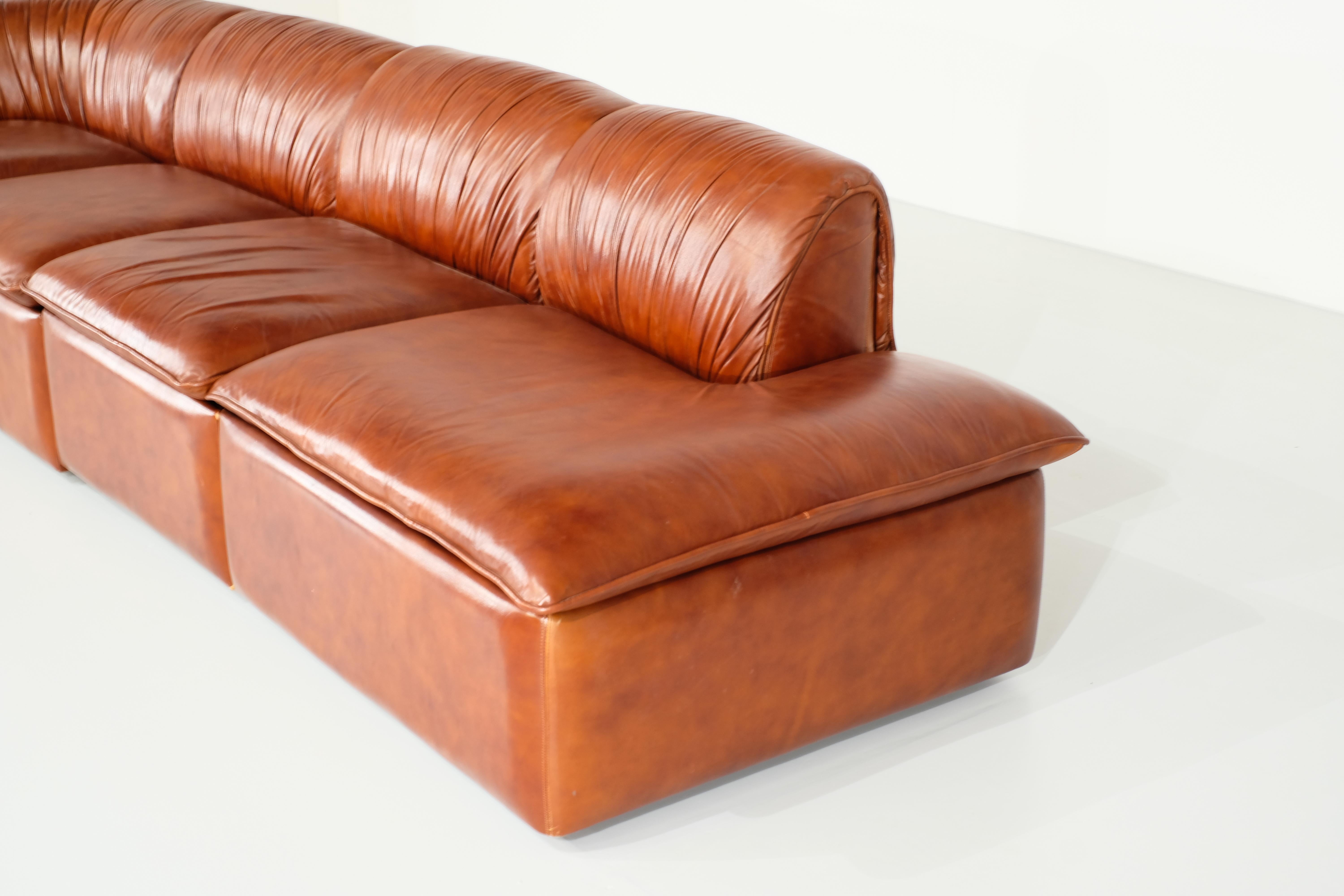 Italian sofa in cognac leather - 1960s 1
