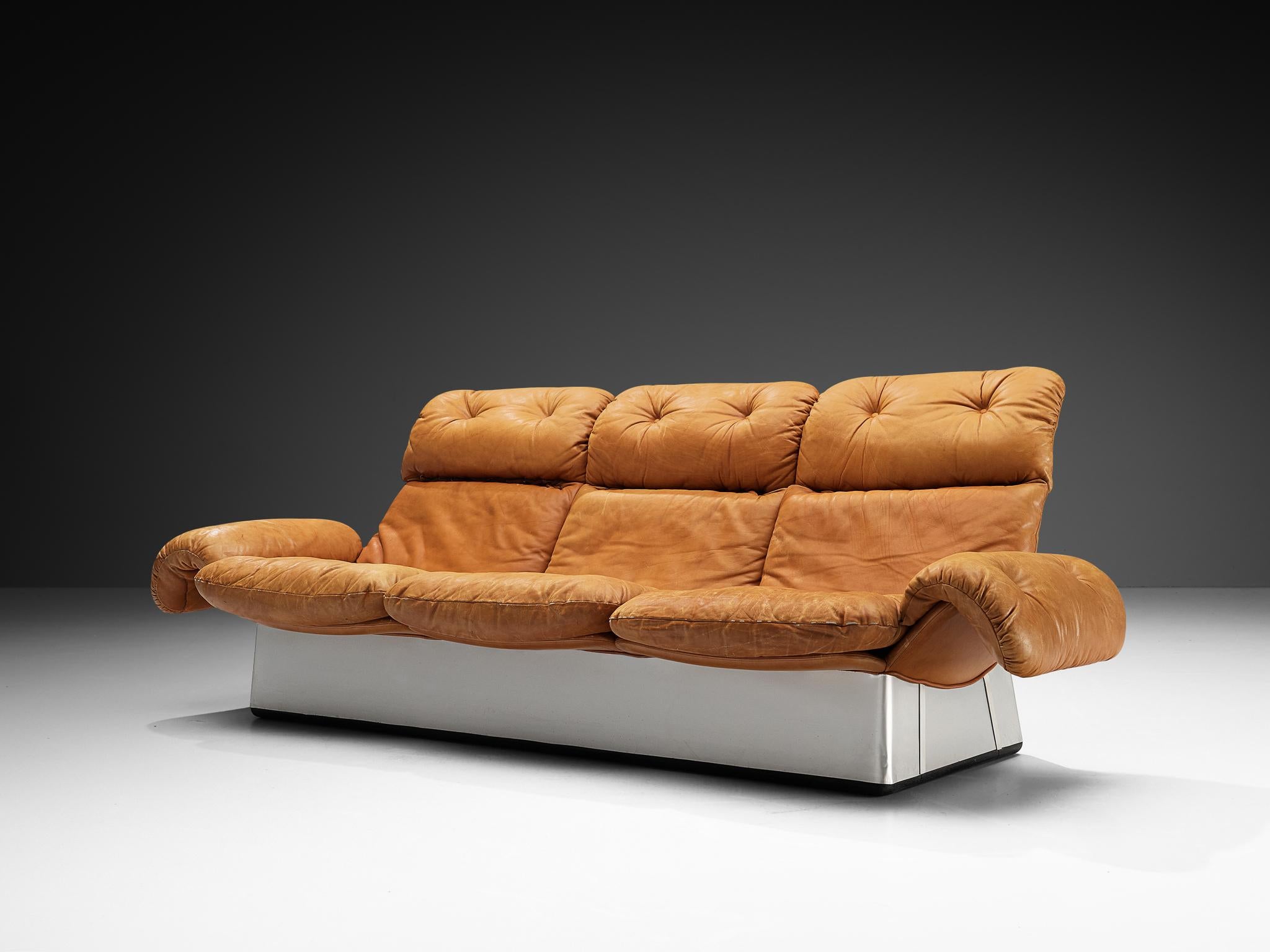 Italian Sofa in Cognac Leather and Aluminum en vente 2